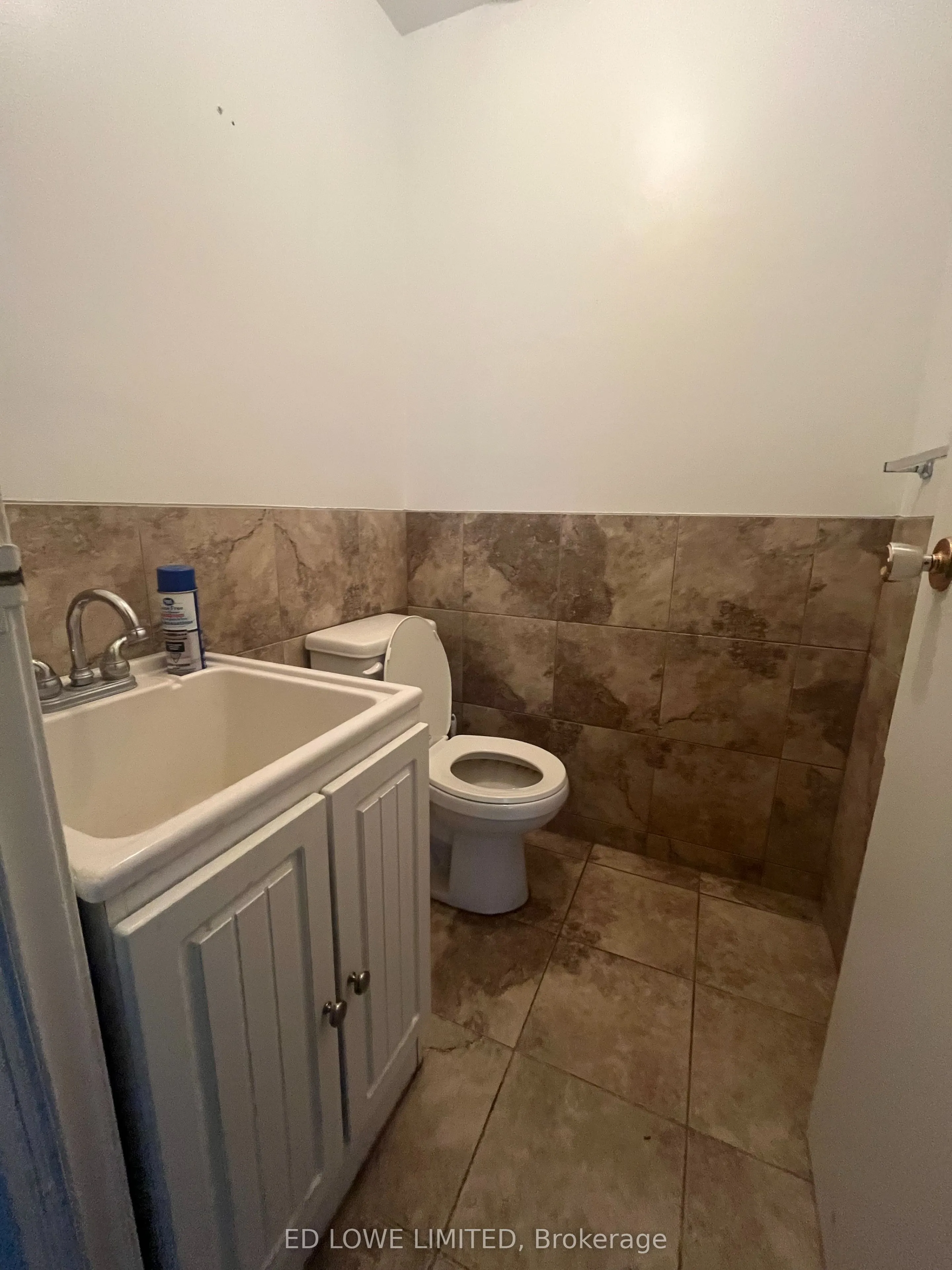 461 Dunlop Street W, #1