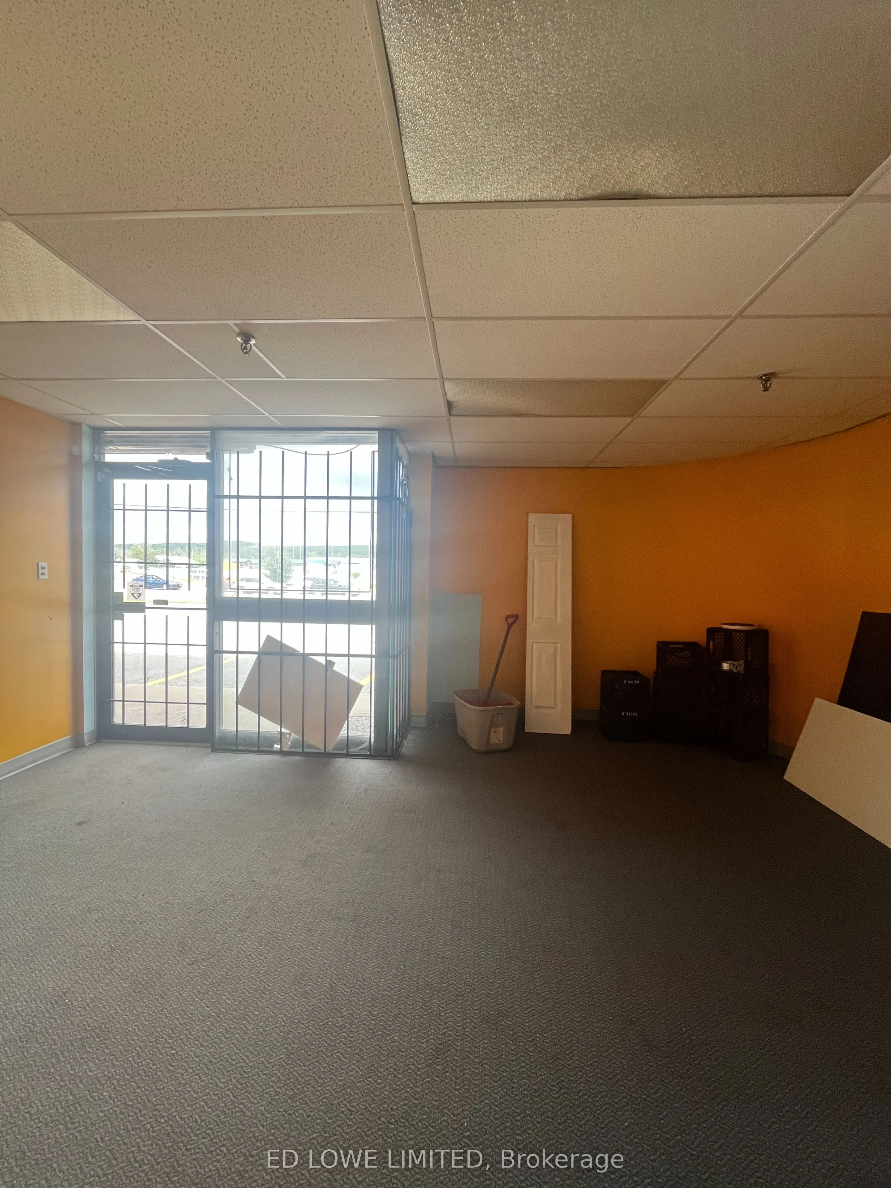 461 Dunlop Street W, #2