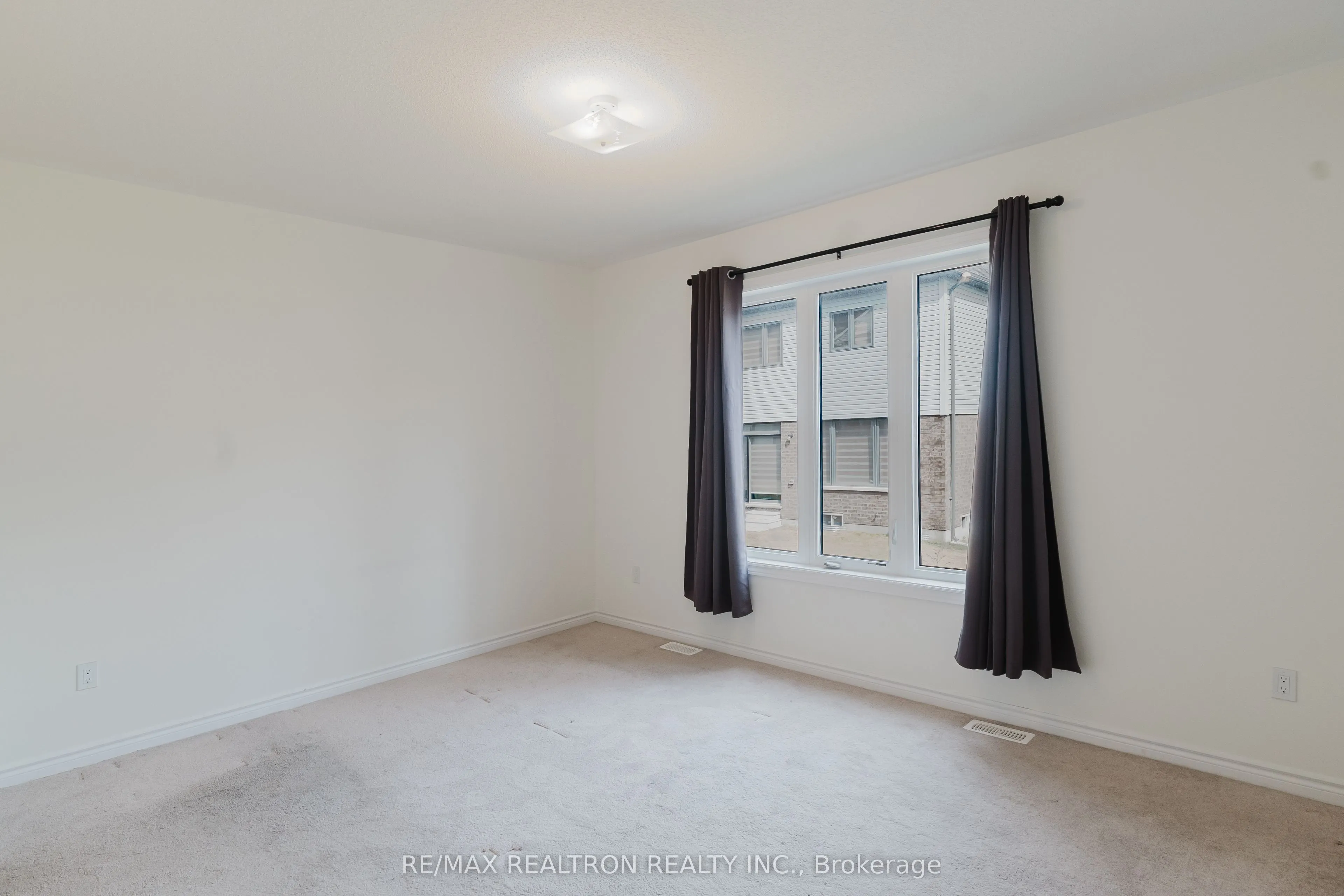 12 Bannister Road