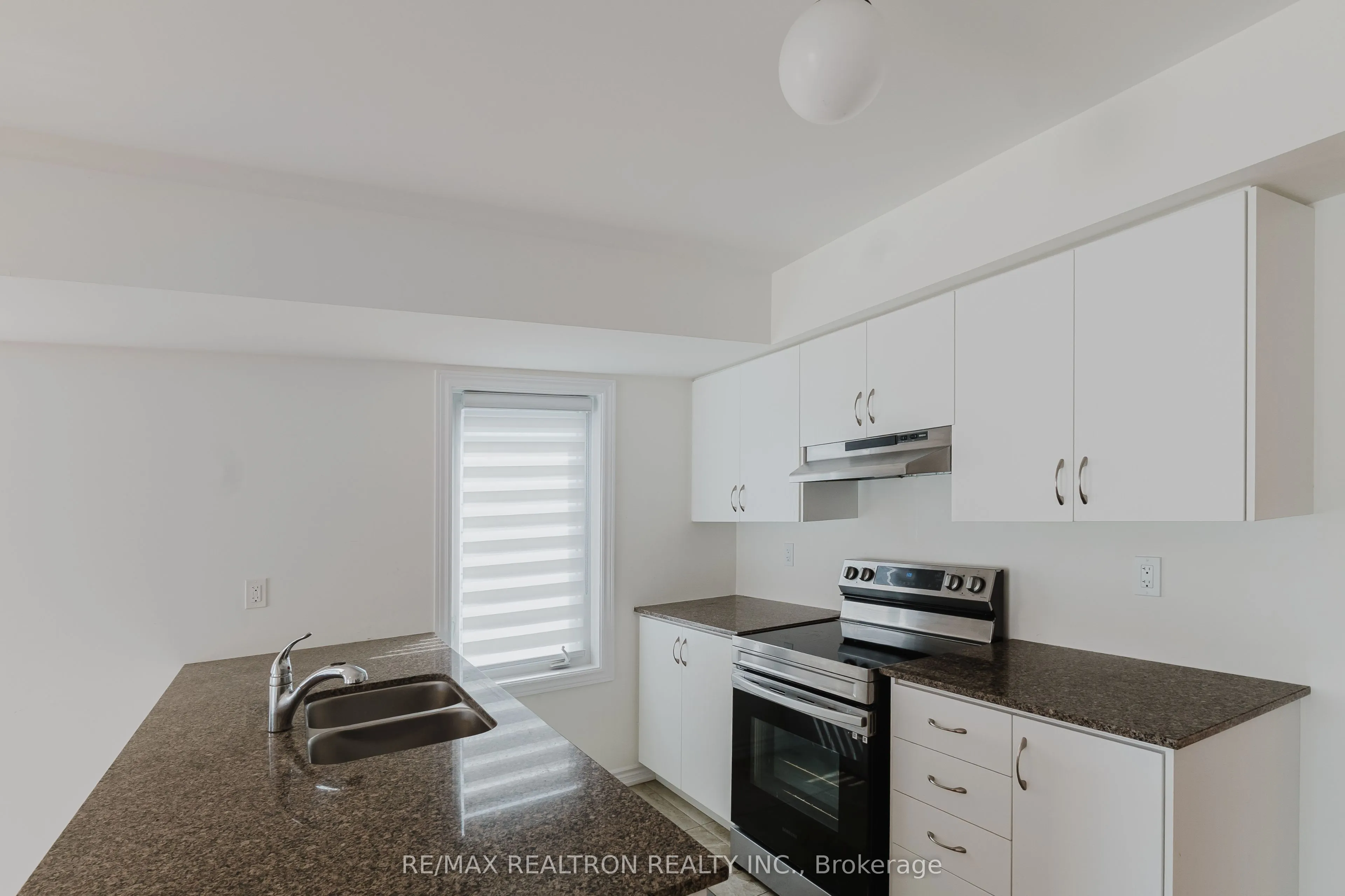 12 Bannister Road