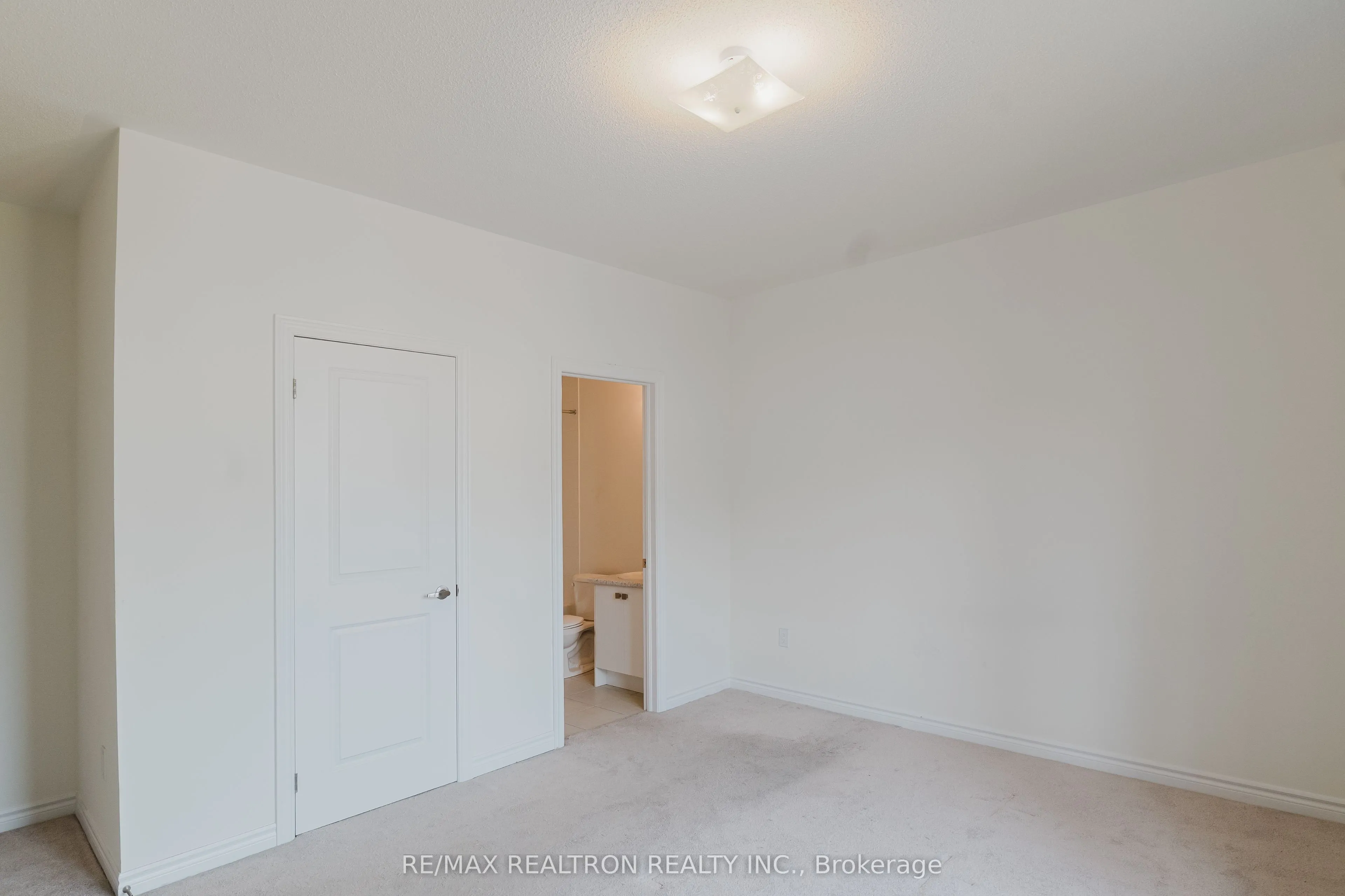 12 Bannister Road