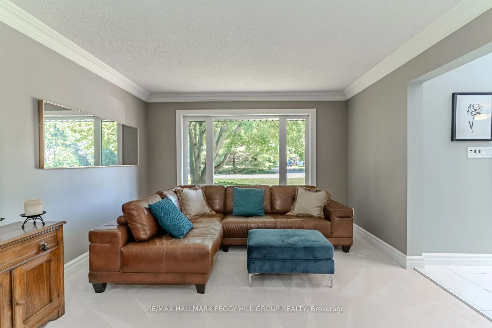 48 Lawrence Avenue