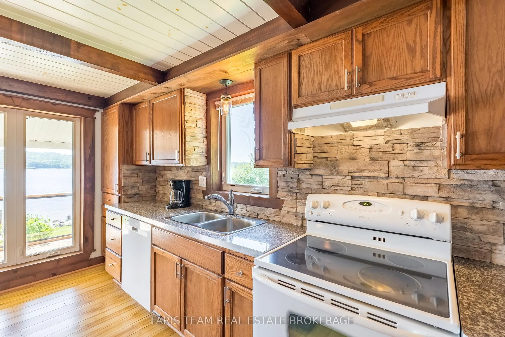 375 Champlain Road