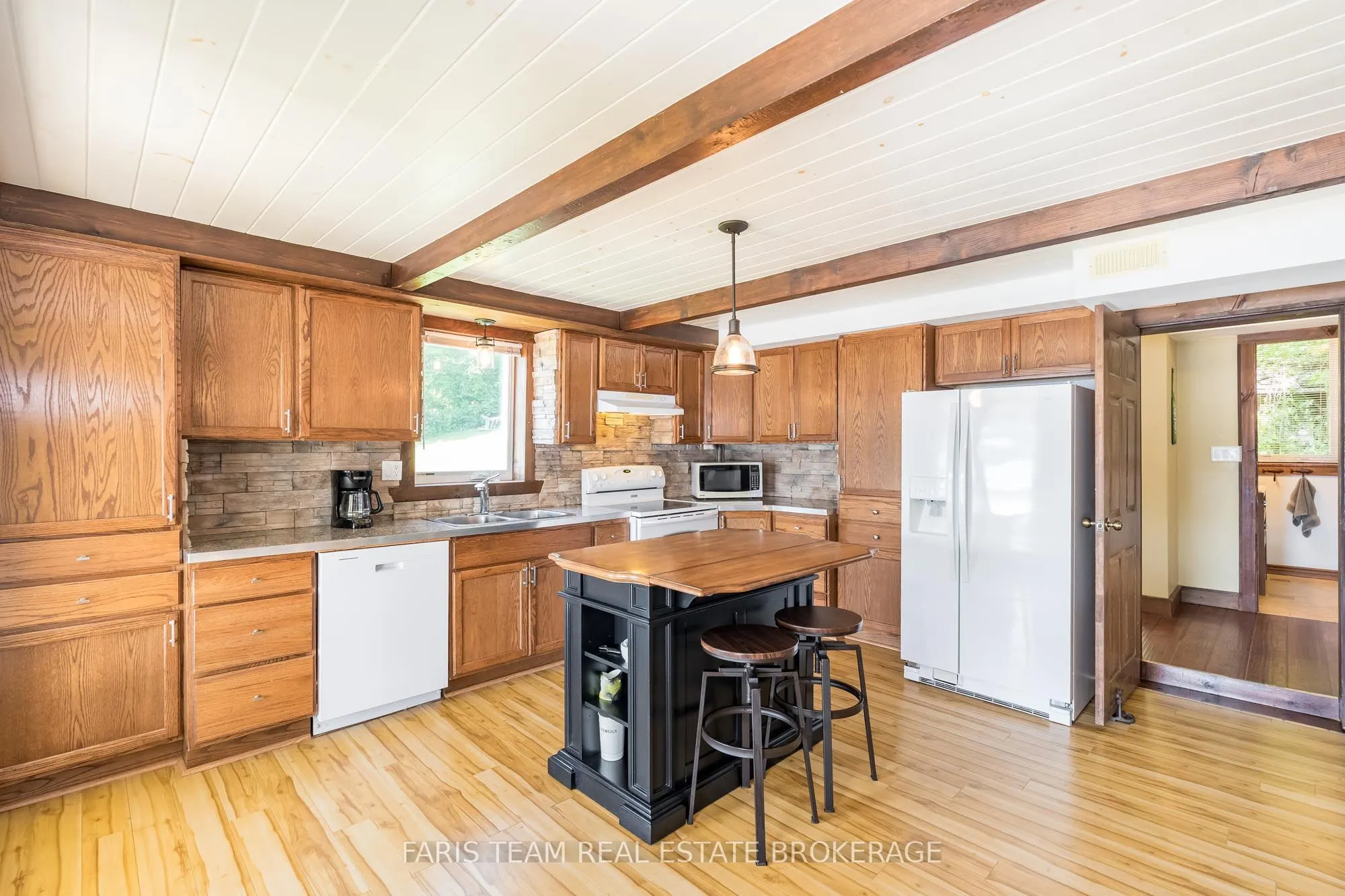 375 Champlain Road