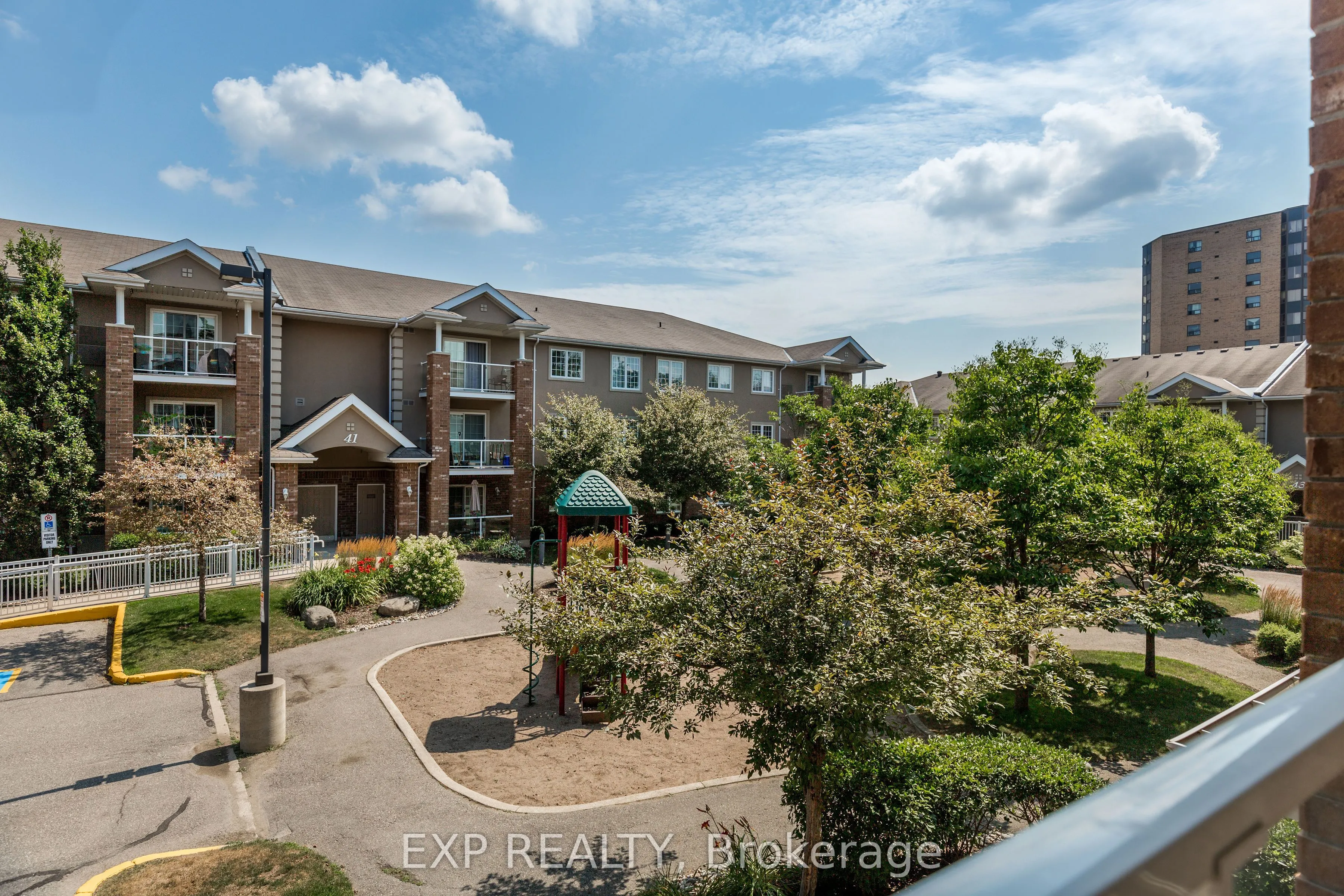 39 Coulter Street, #18