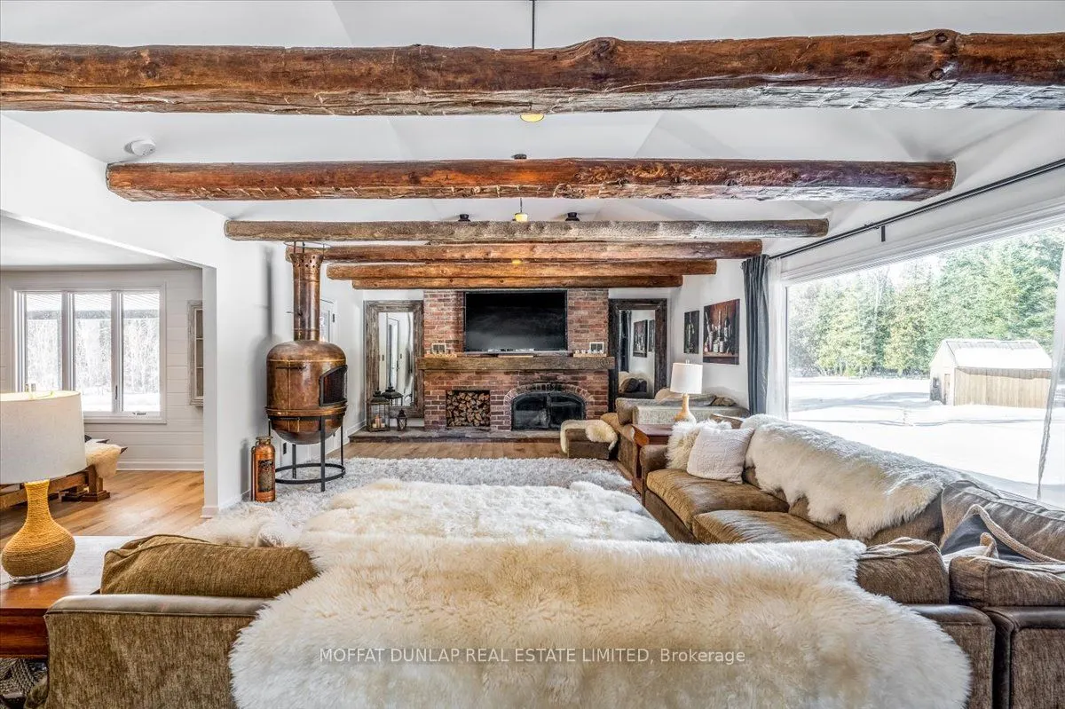 1076 Beaver Lane