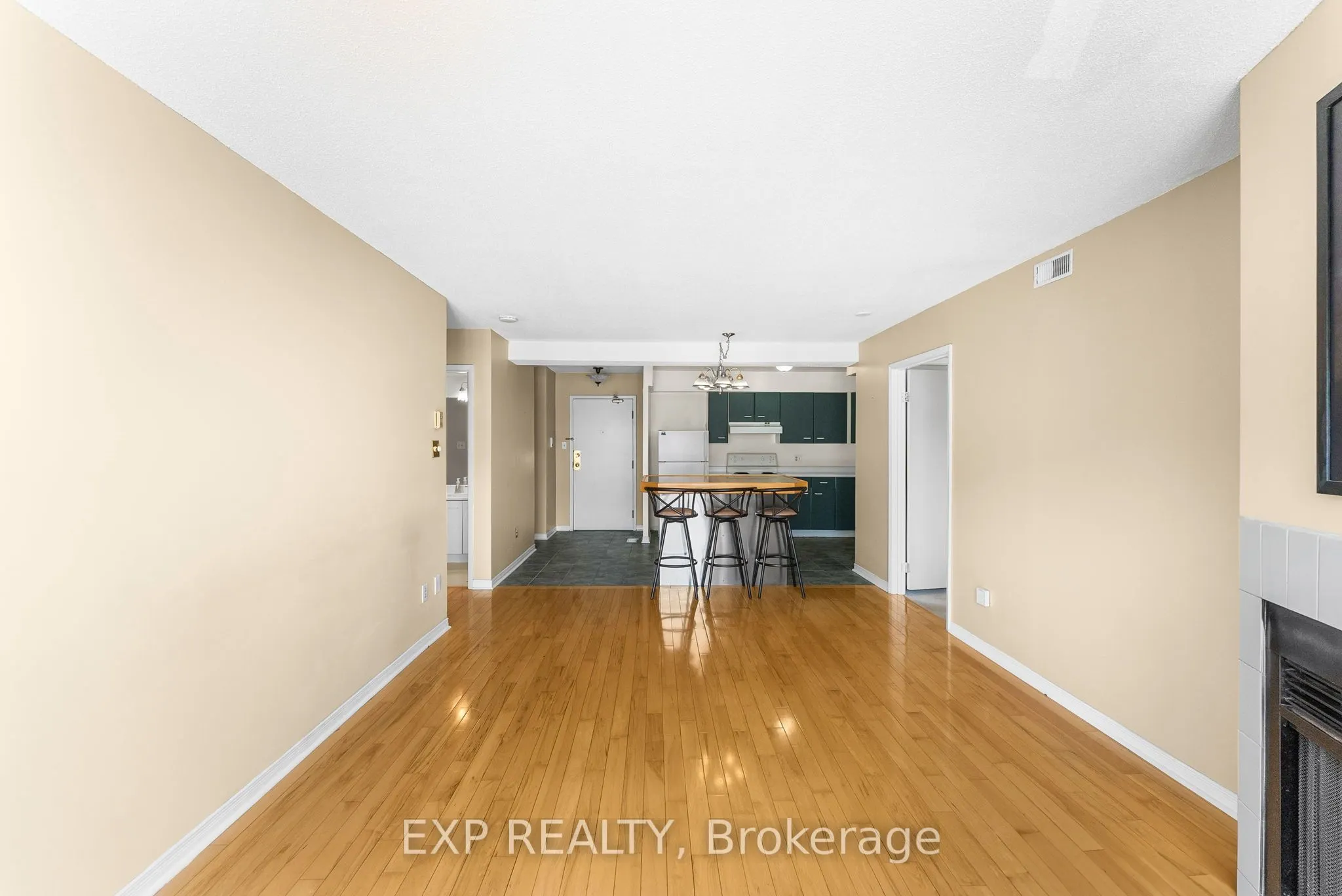120 Bell Farm Road, #202