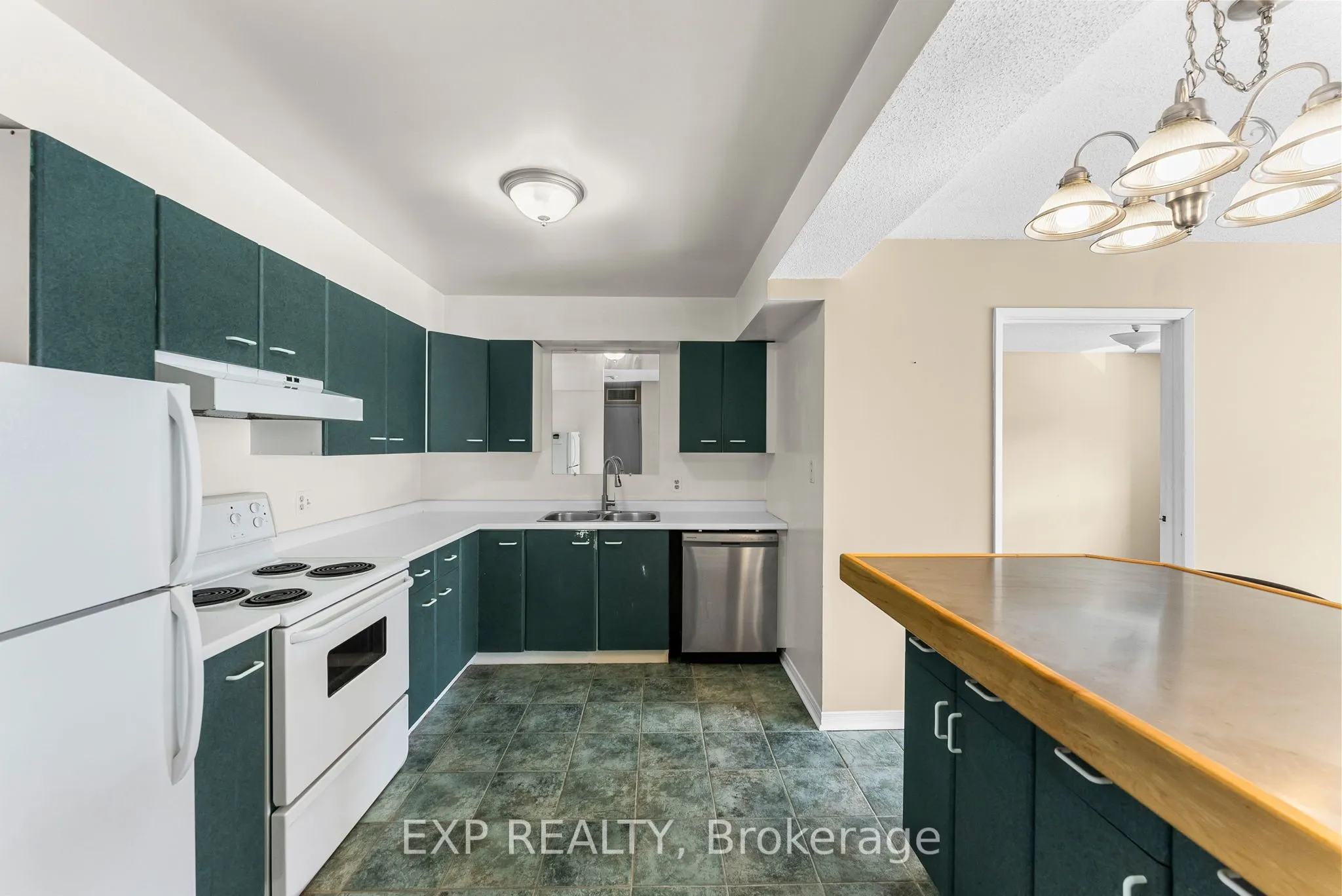 120 Bell Farm Road, #202