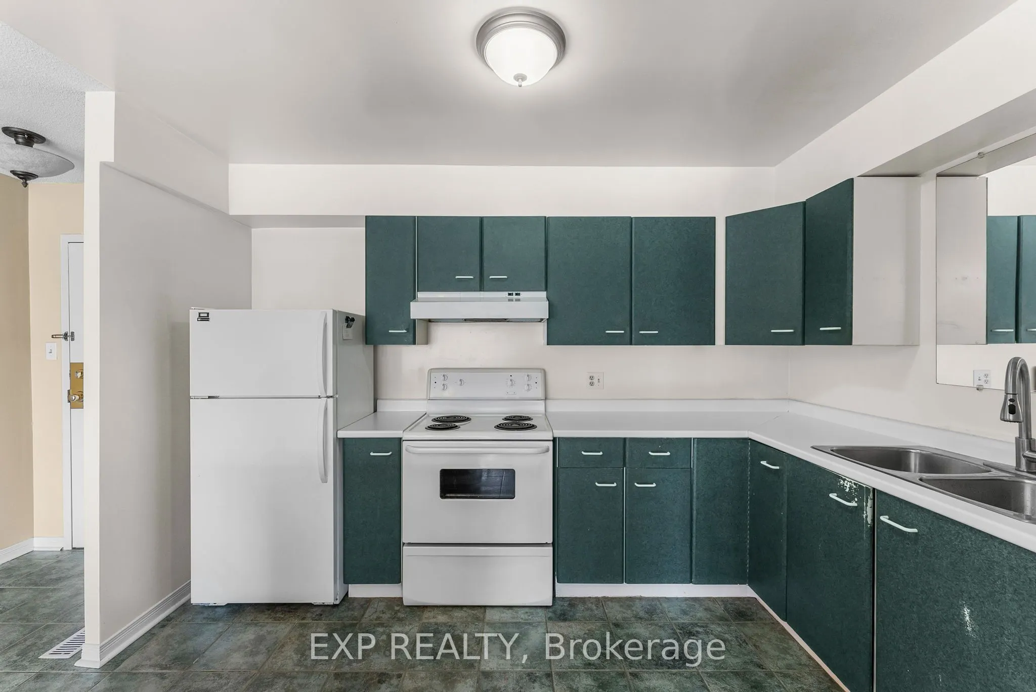 120 Bell Farm Road, #202