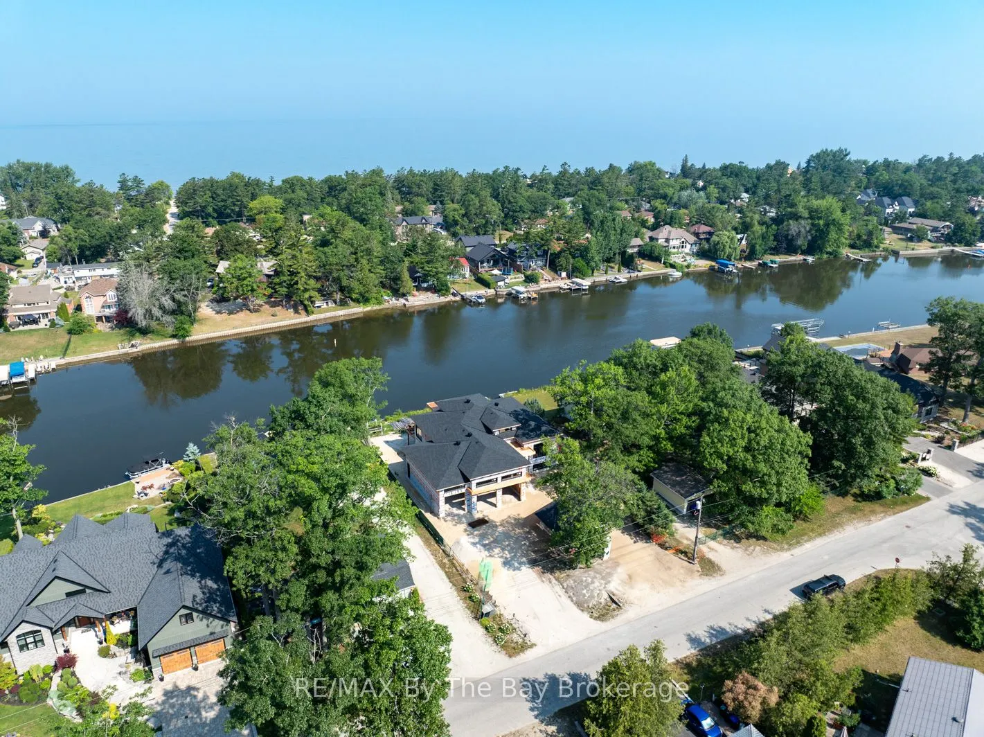 34 Edgewater Road