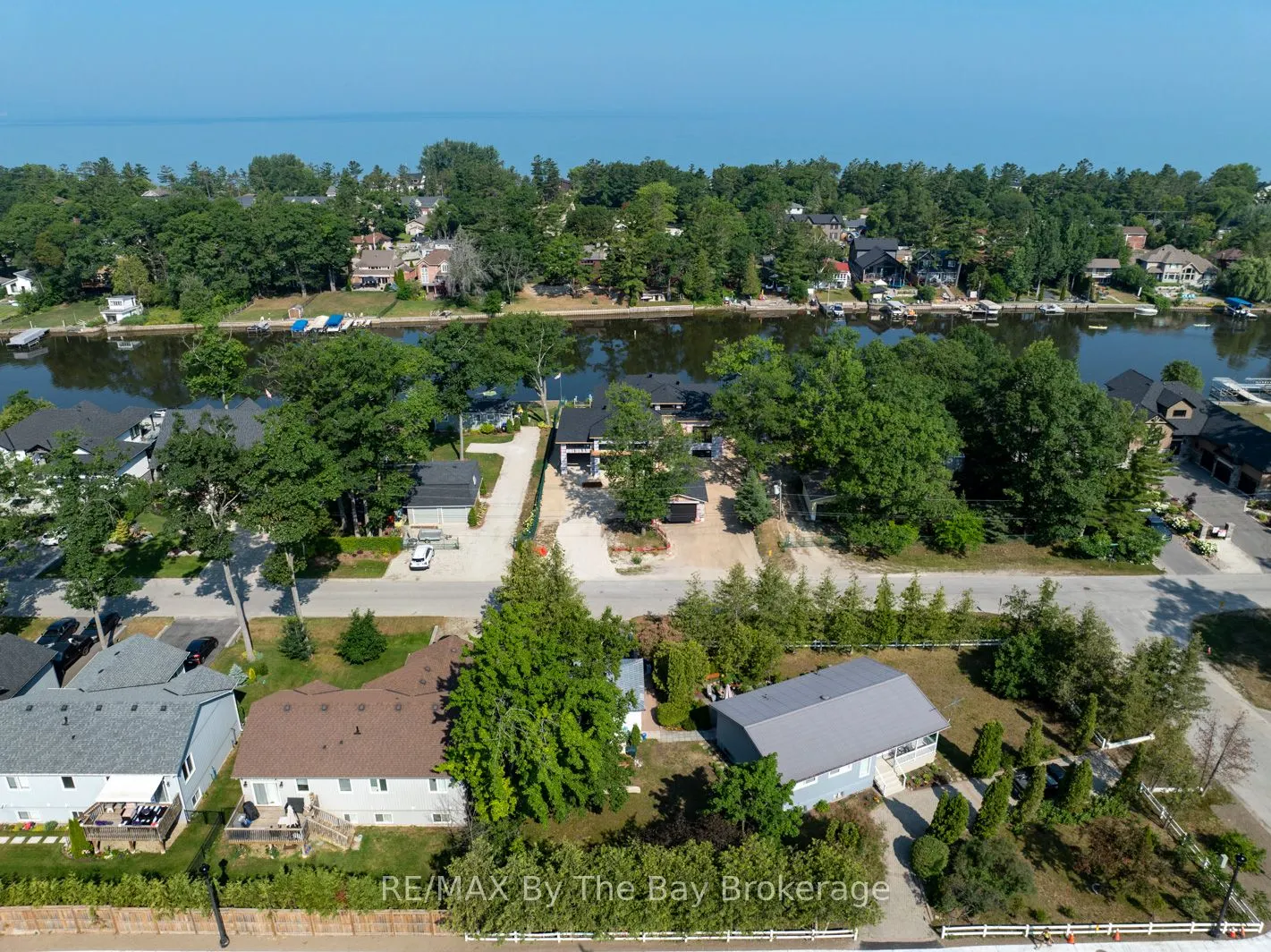 34 Edgewater Road
