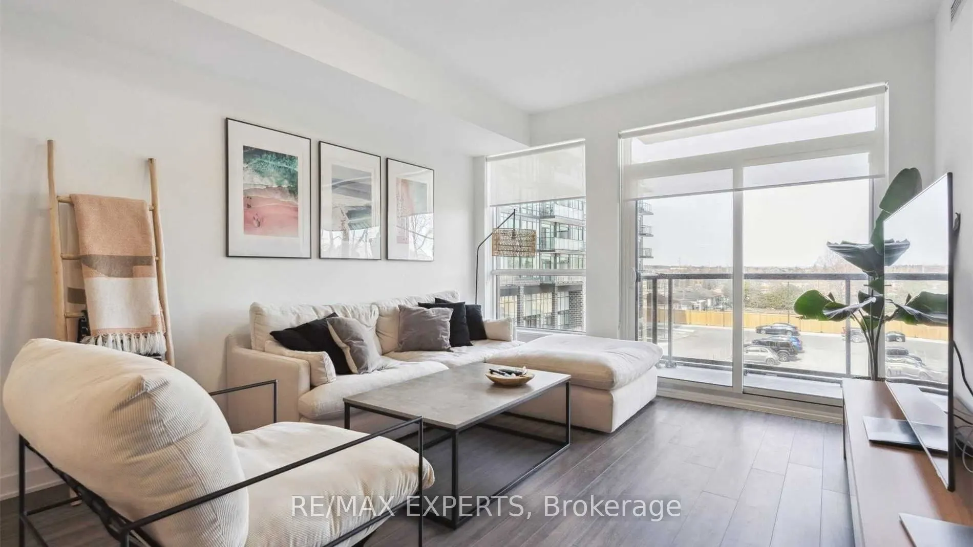 681 Yonge Street, #204