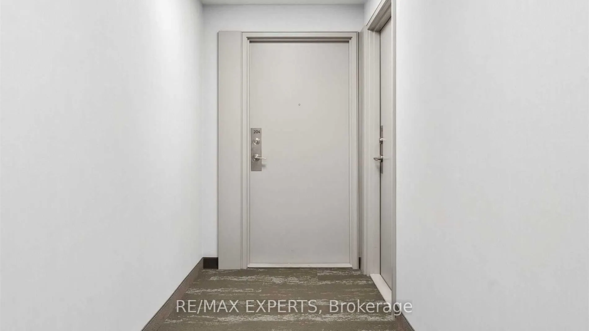 681 Yonge Street, #204