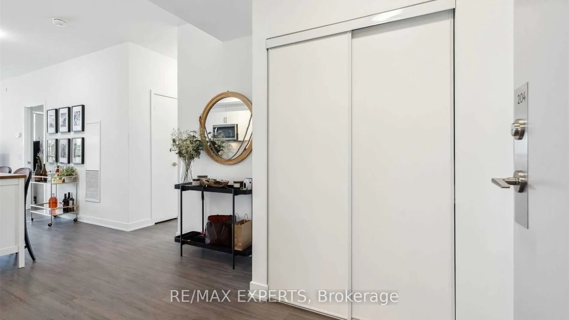 681 Yonge Street, #204