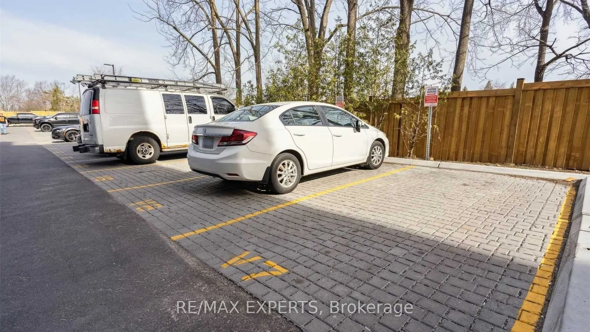 681 Yonge Street, #204
