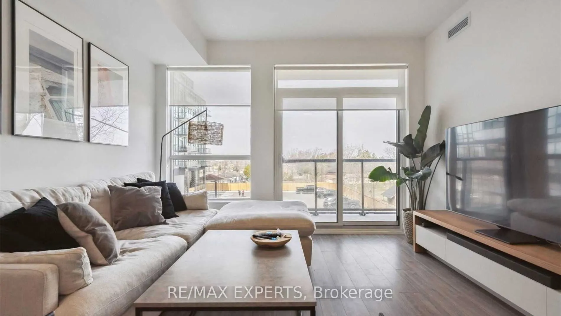 681 Yonge Street, #204