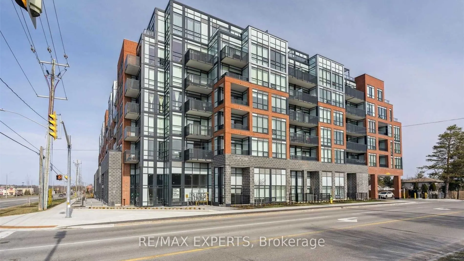 681 Yonge Street, #204