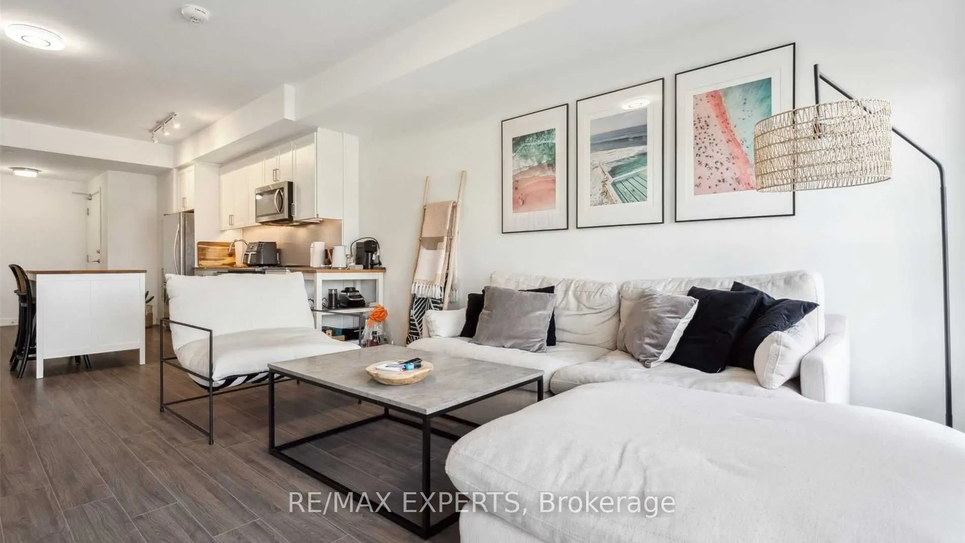 681 Yonge Street, #204