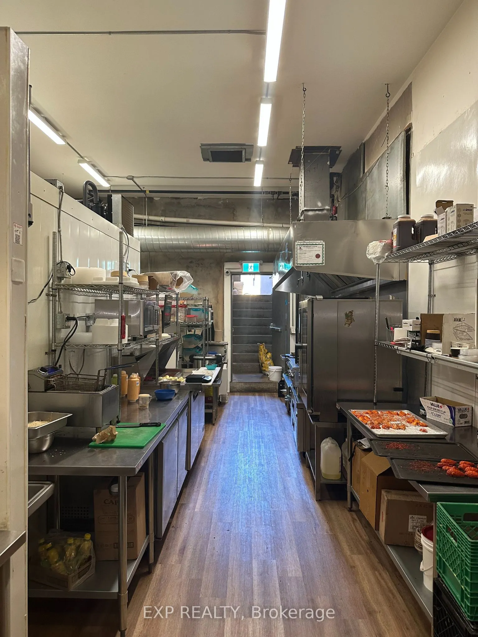 58 Dunlop Street E, #100