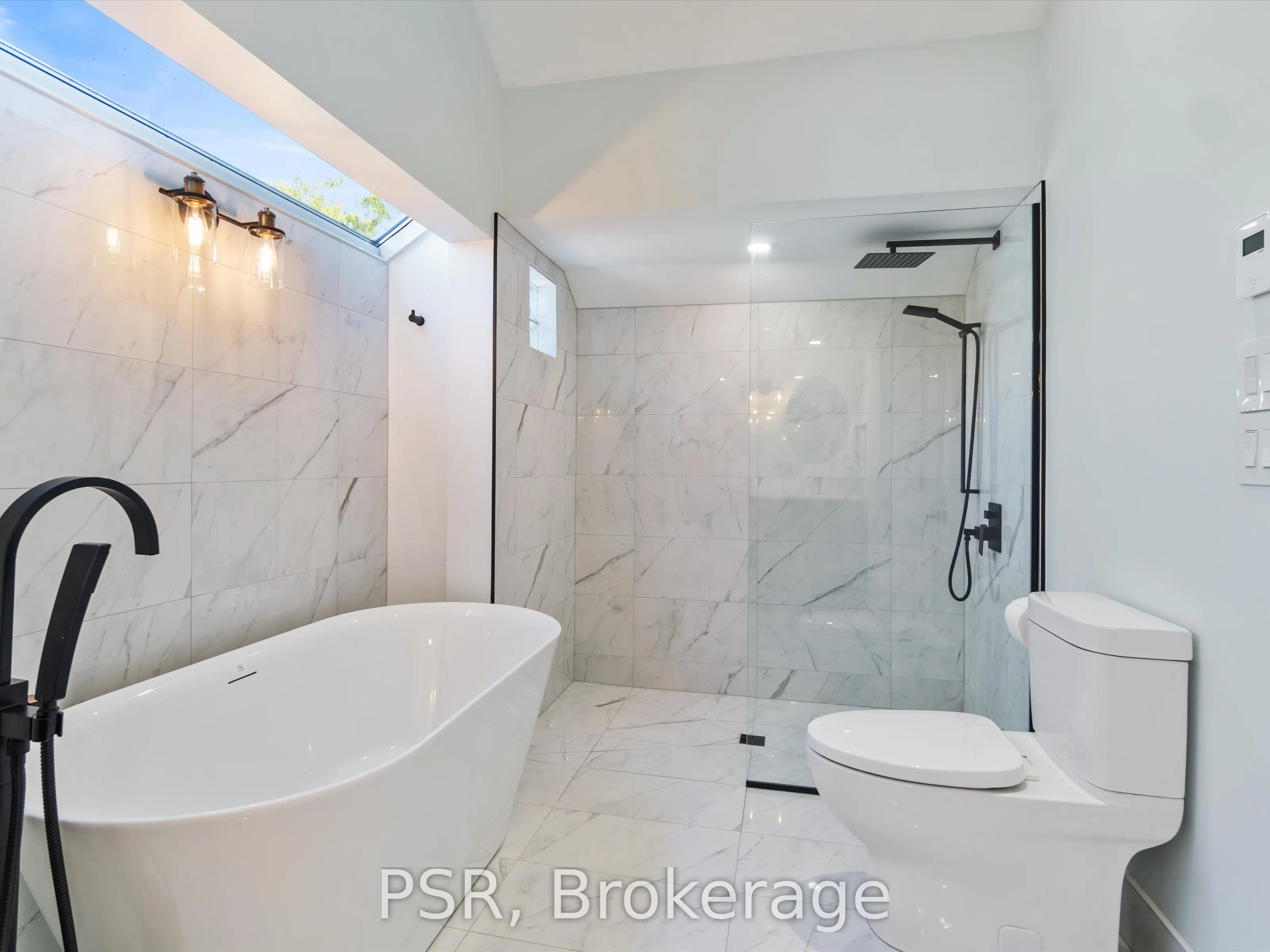 603 Atherley Road, #214