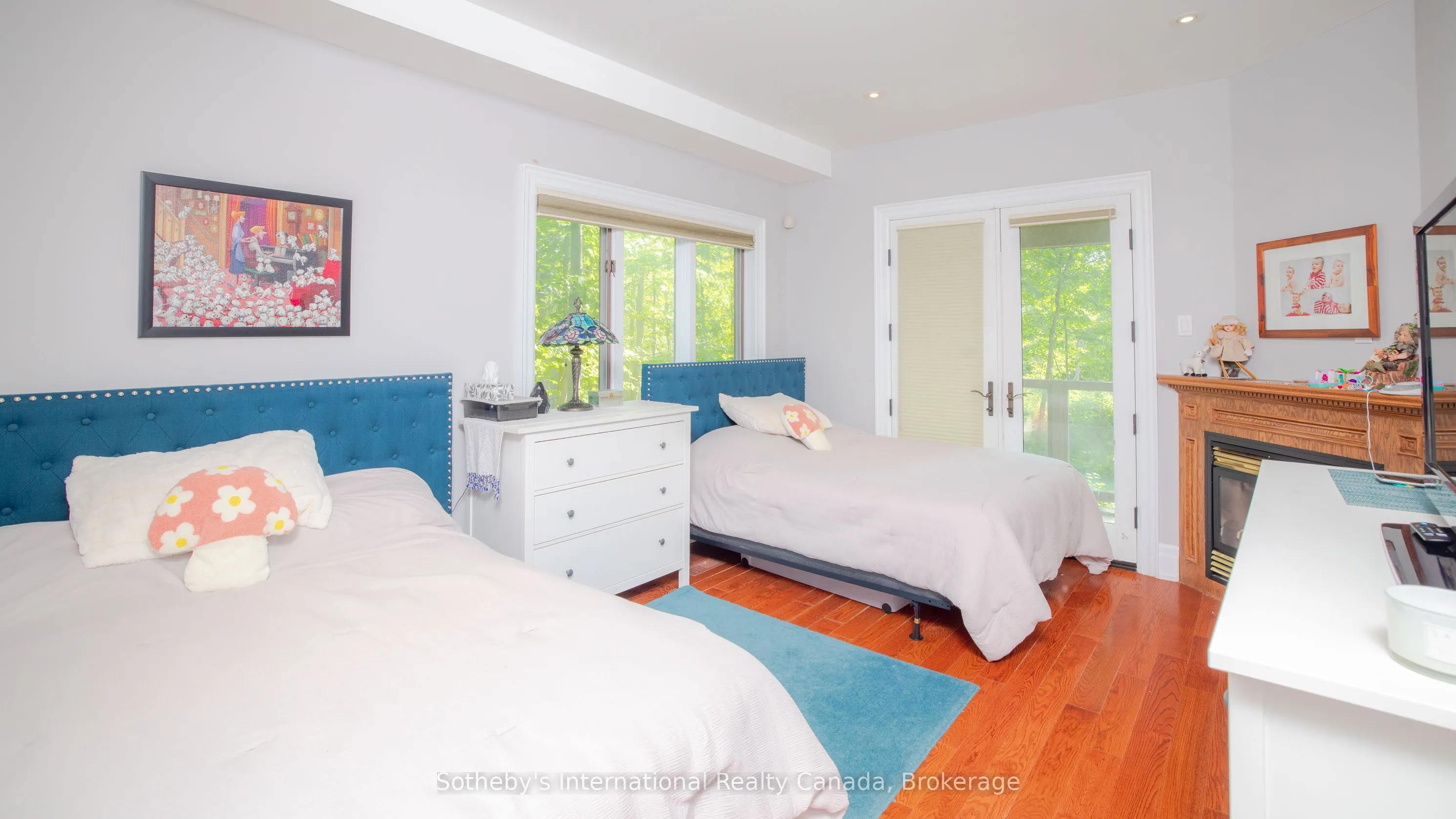 2533 Ridge Road W