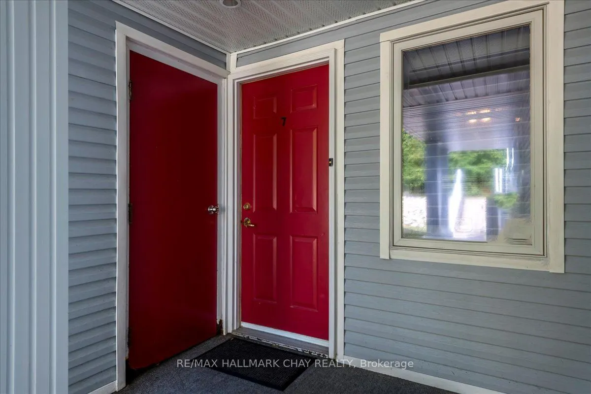 10 Mulligan Lane, #7