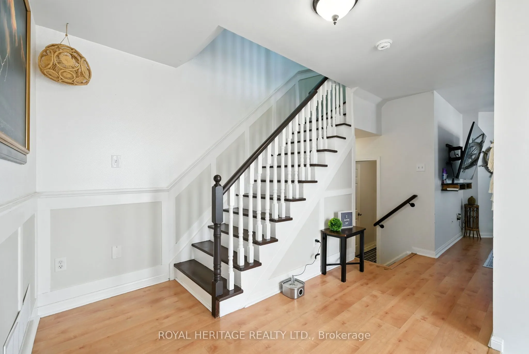 337 Ferndale Drive S