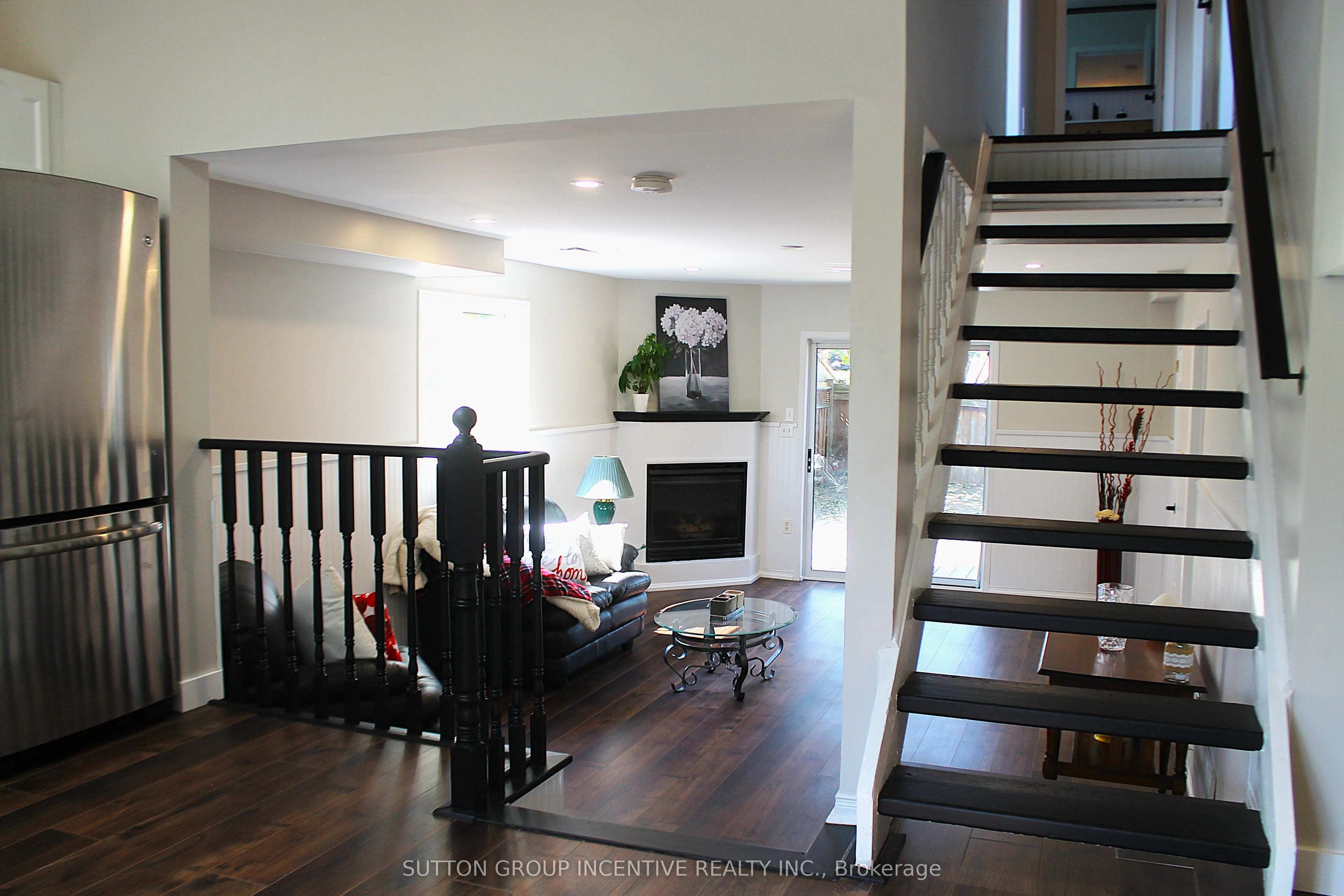 30 Assiniboine Drive