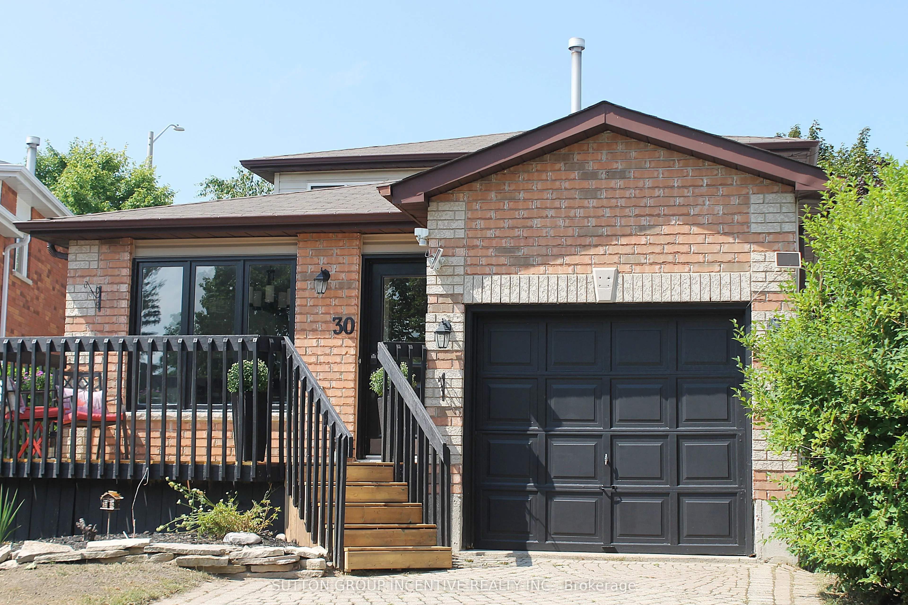 30 Assiniboine Drive