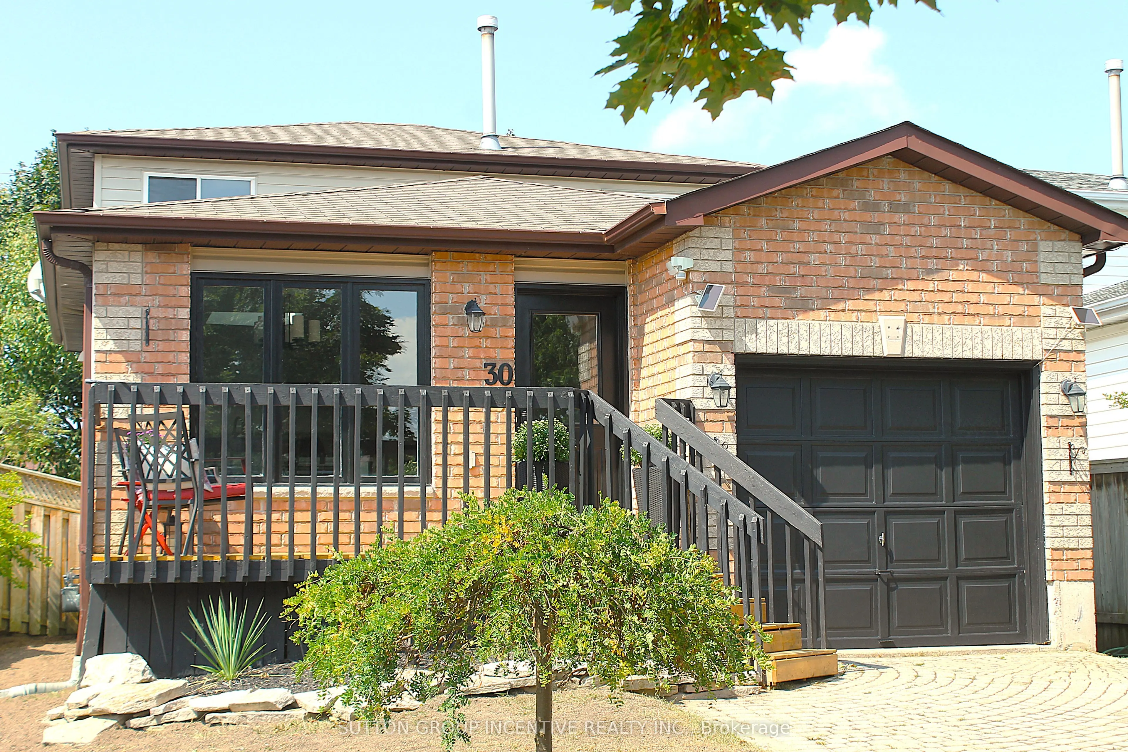 30 Assiniboine Drive