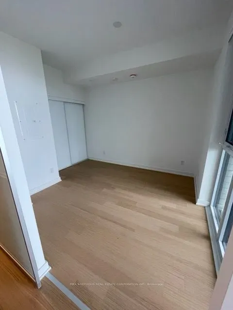 31 Huron Street, #504