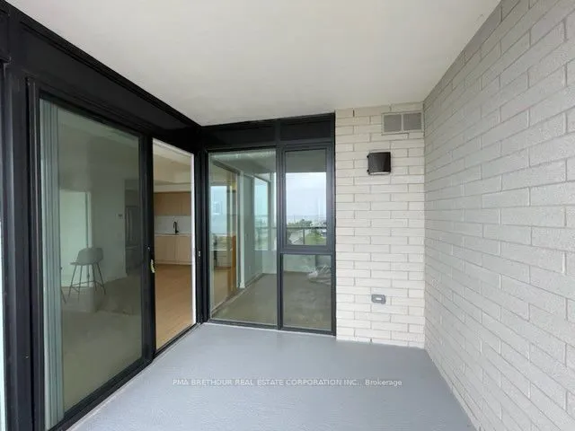 31 Huron Street, #504