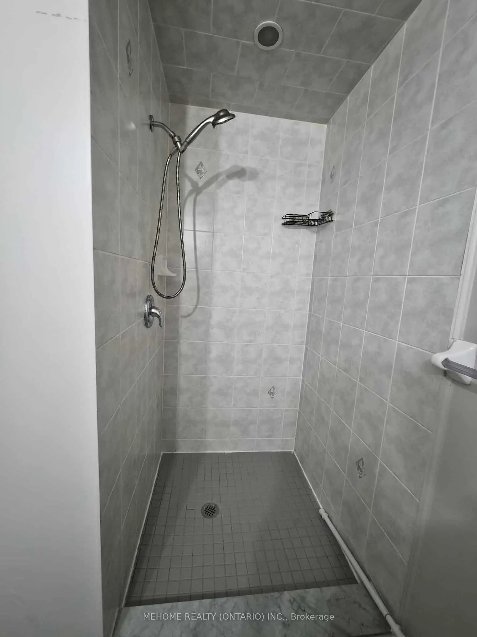 75 Prince William Way E, #24