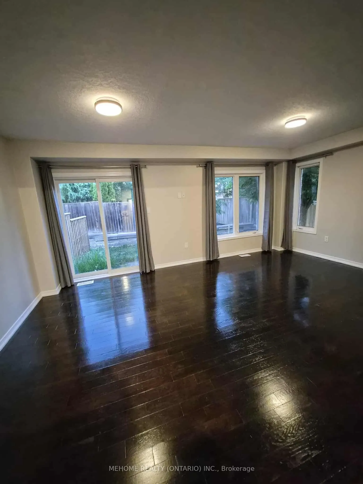 75 Prince William Way E, #24