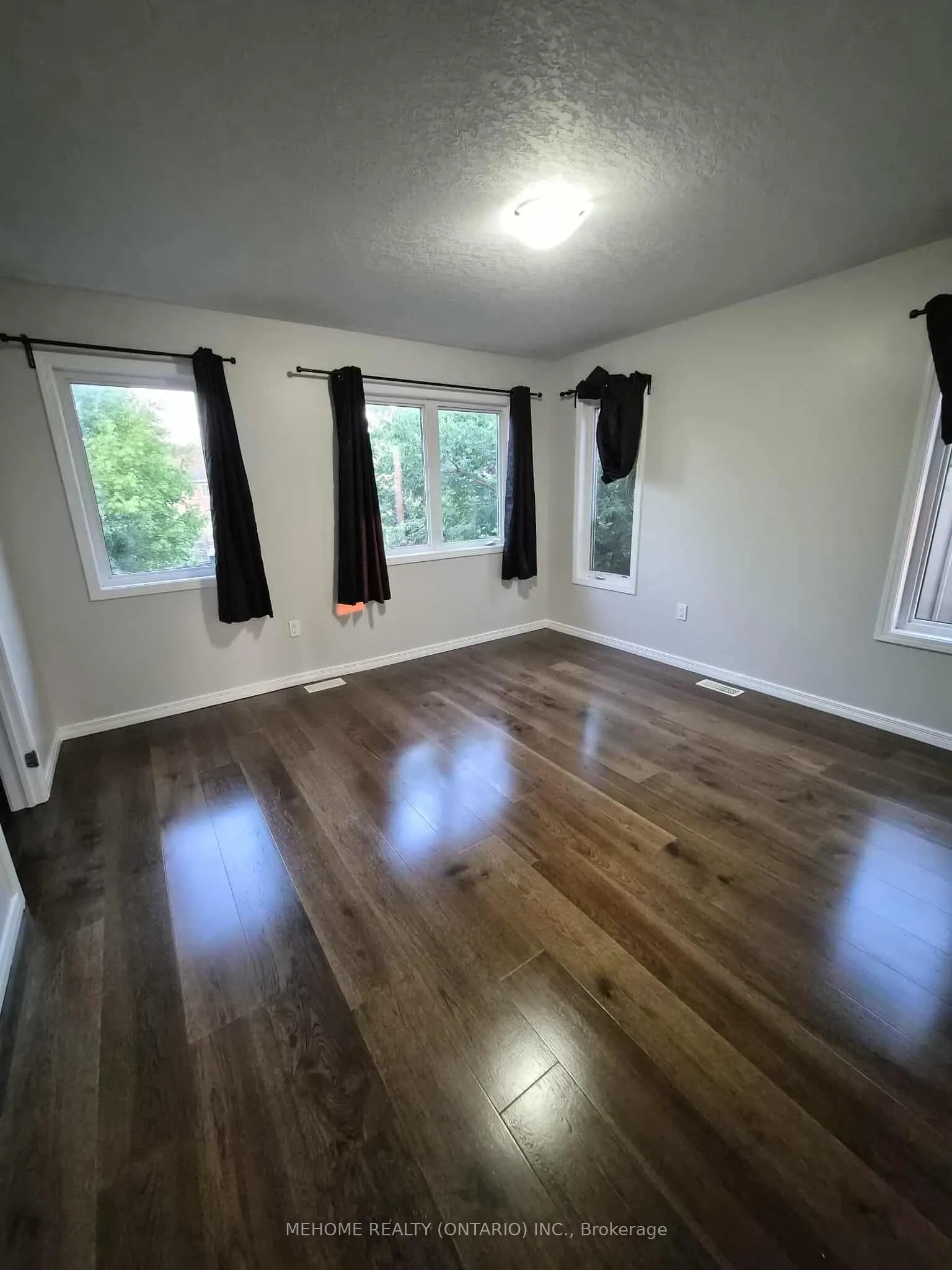 75 Prince William Way E, #24