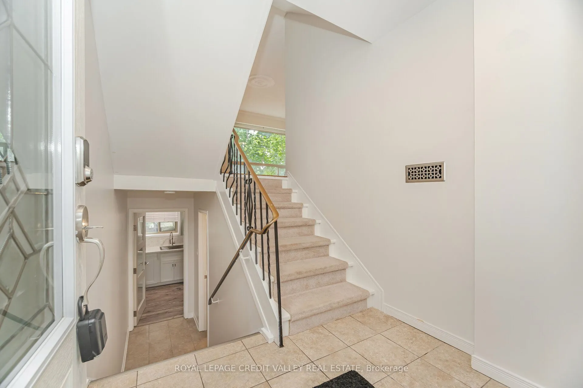 2 North Street, #2