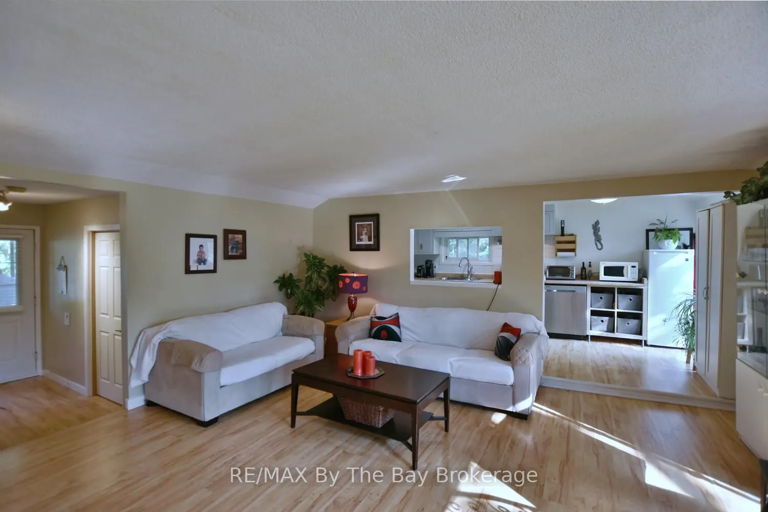 103 Sunnidale Road S