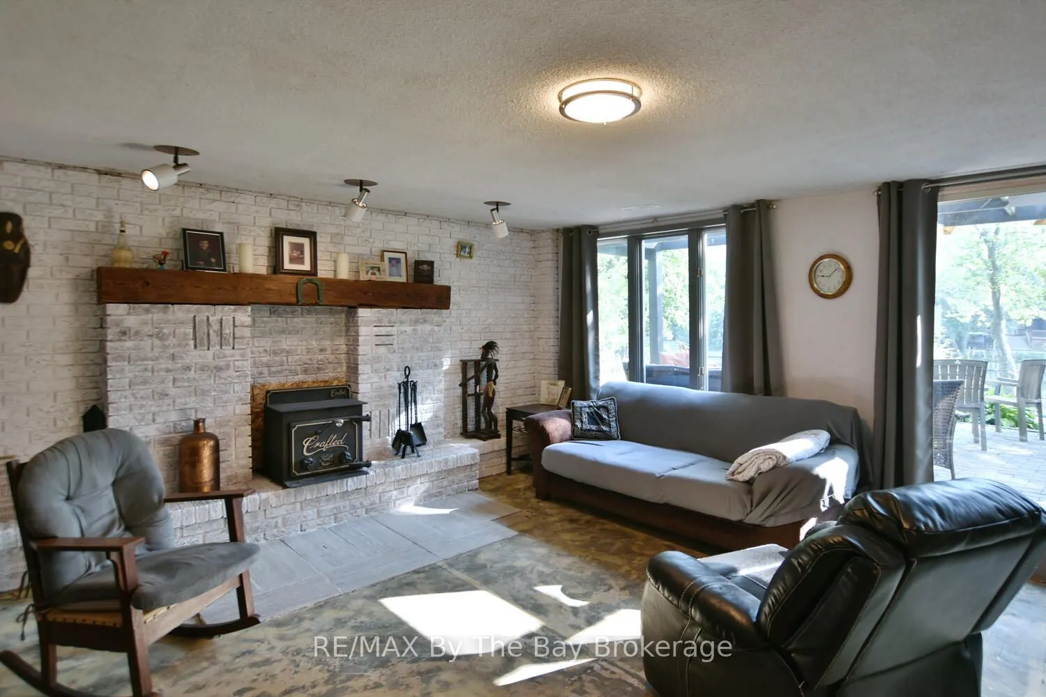103 Sunnidale Road S
