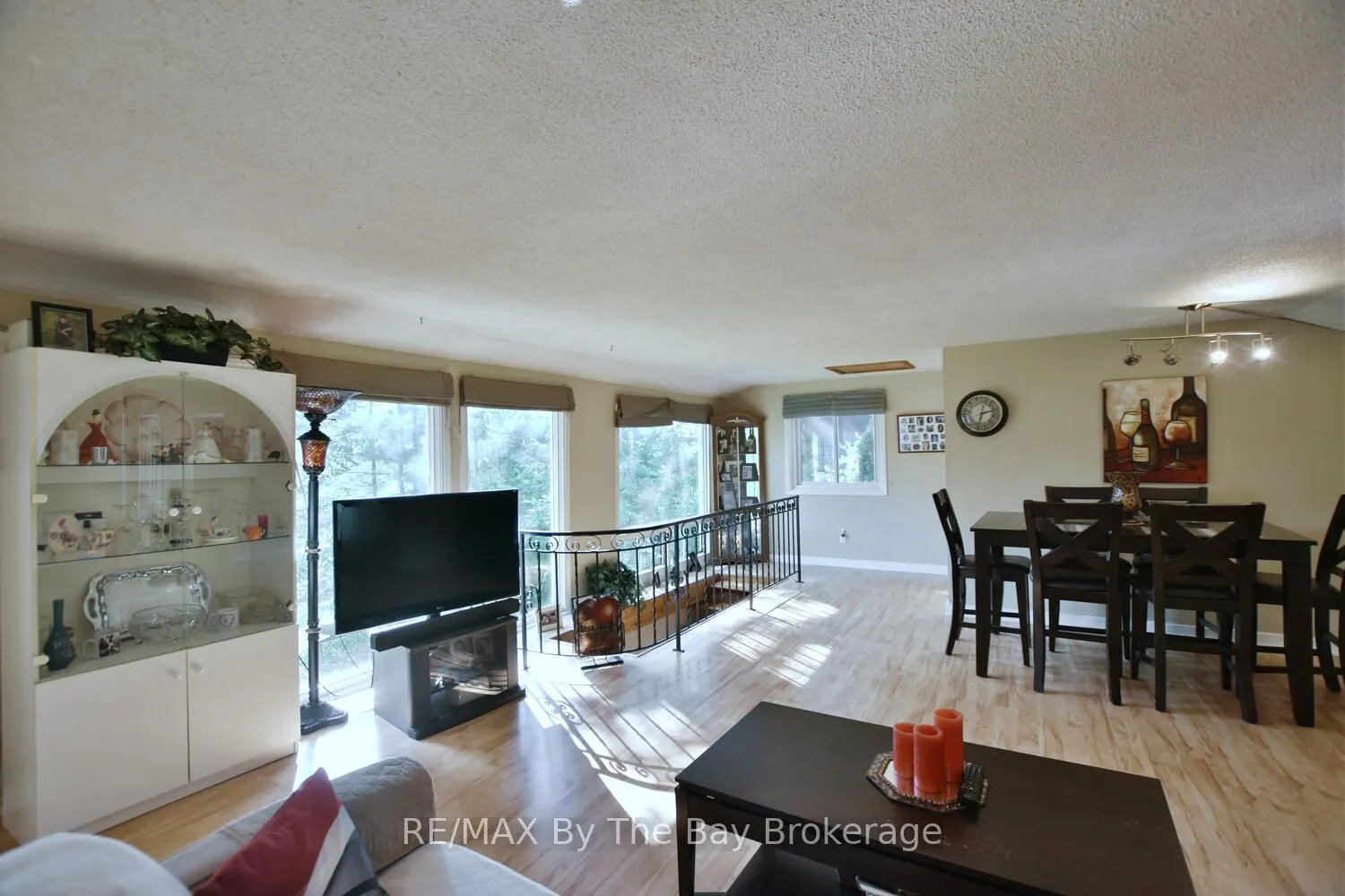 103 Sunnidale Road S