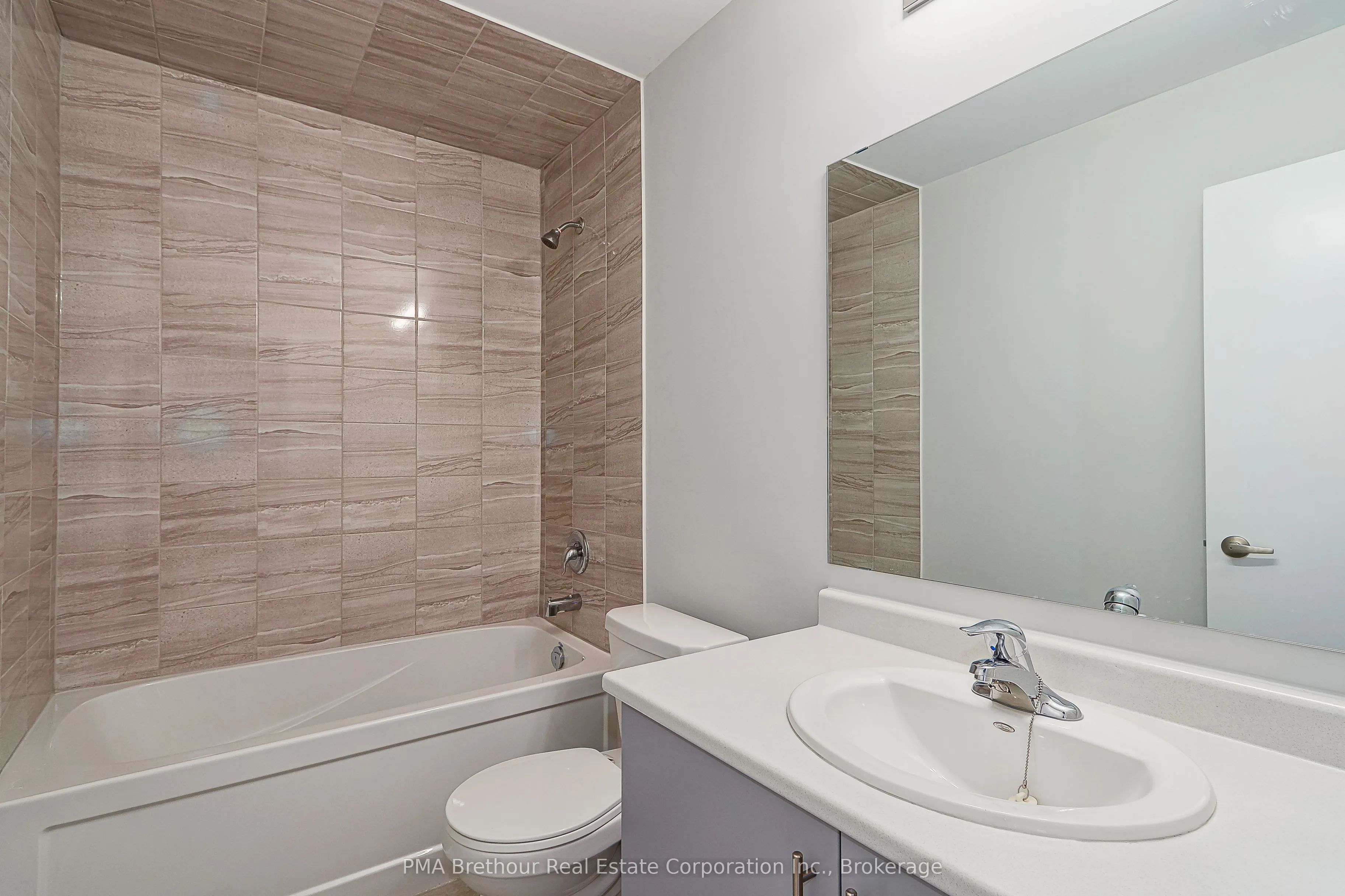 39 Winters Crescent, #1