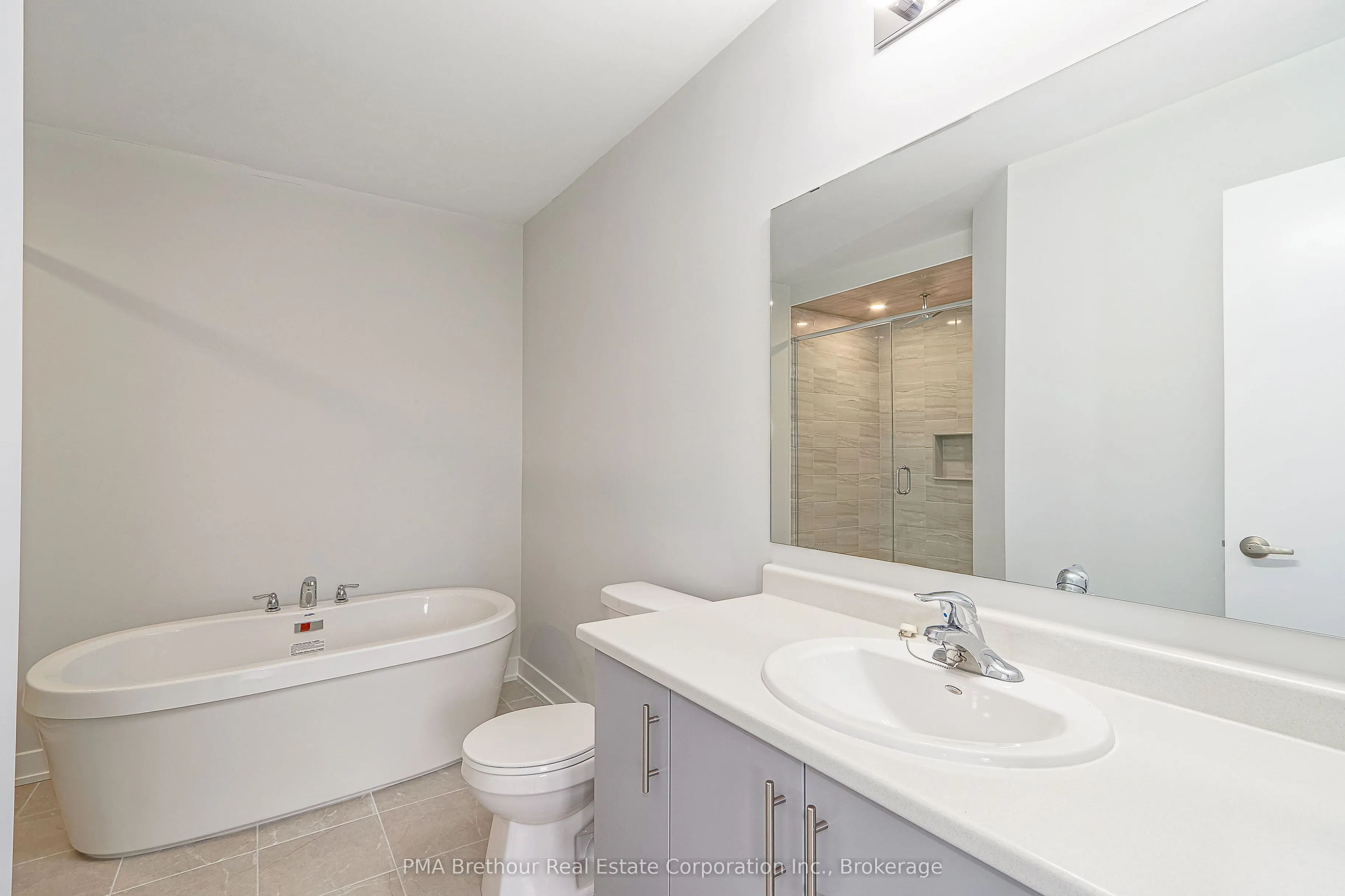 39 Winters Crescent, #1
