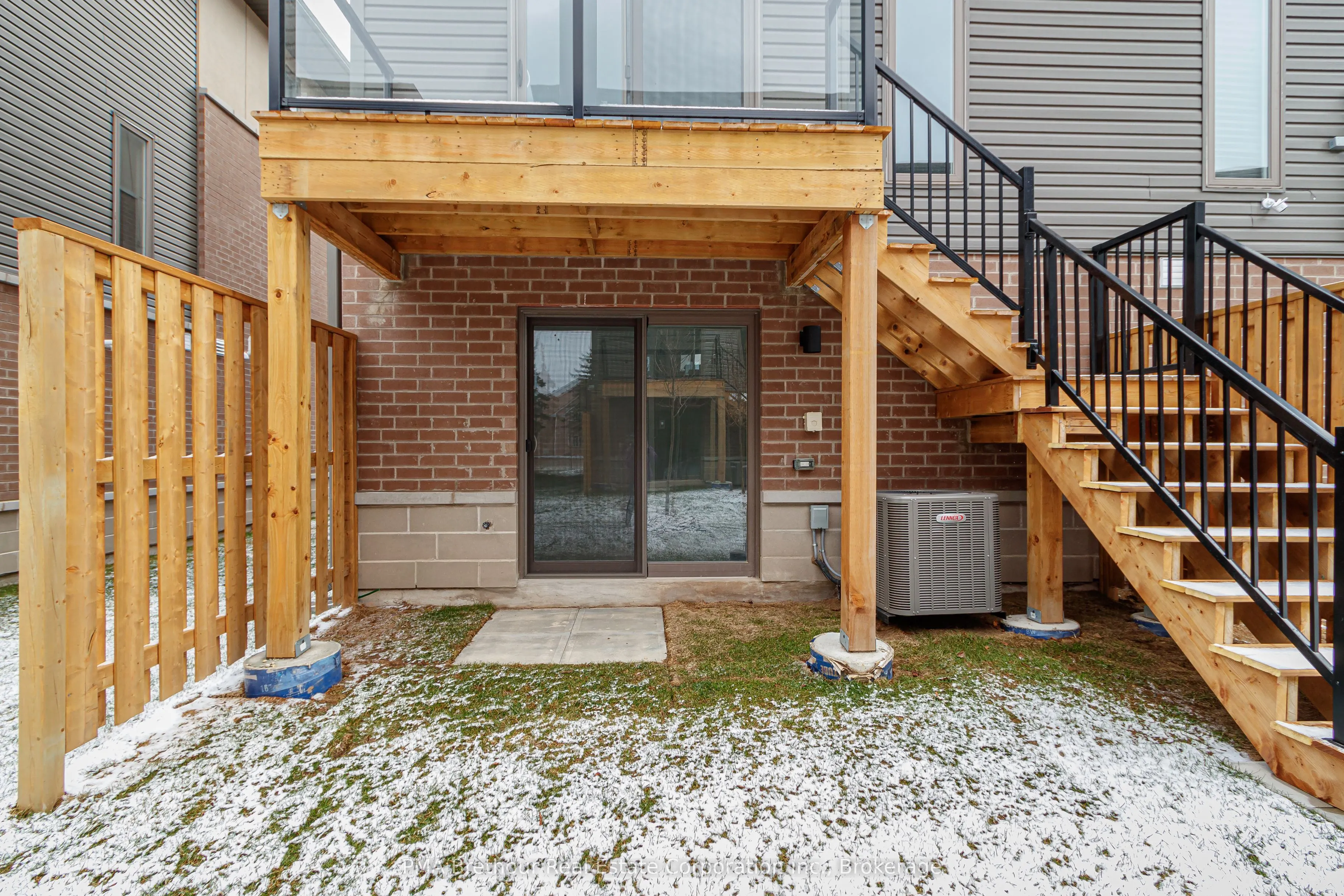 39 Winters Crescent, #1