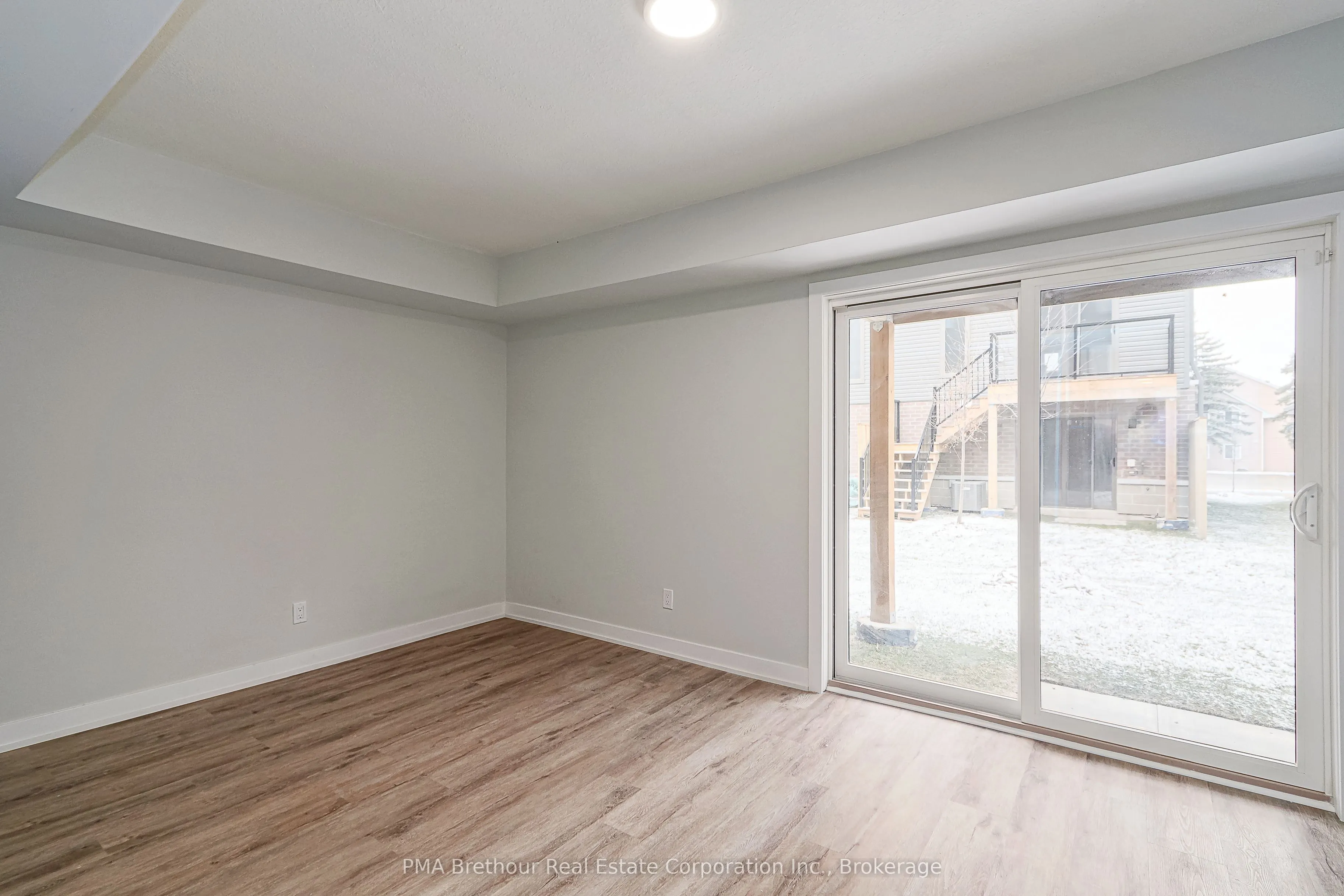 39 Winters Crescent, #1