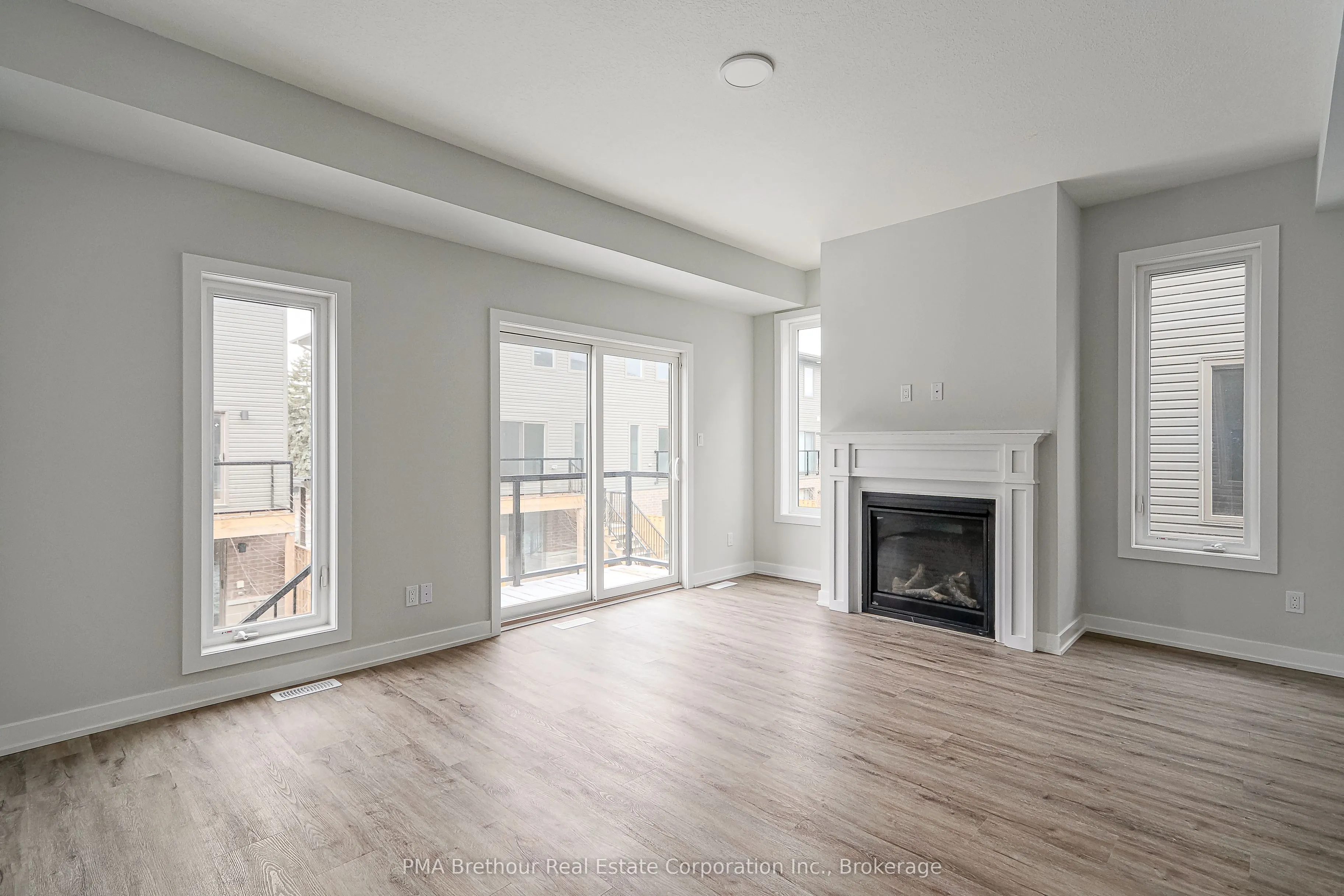 39 Winters Crescent, #1