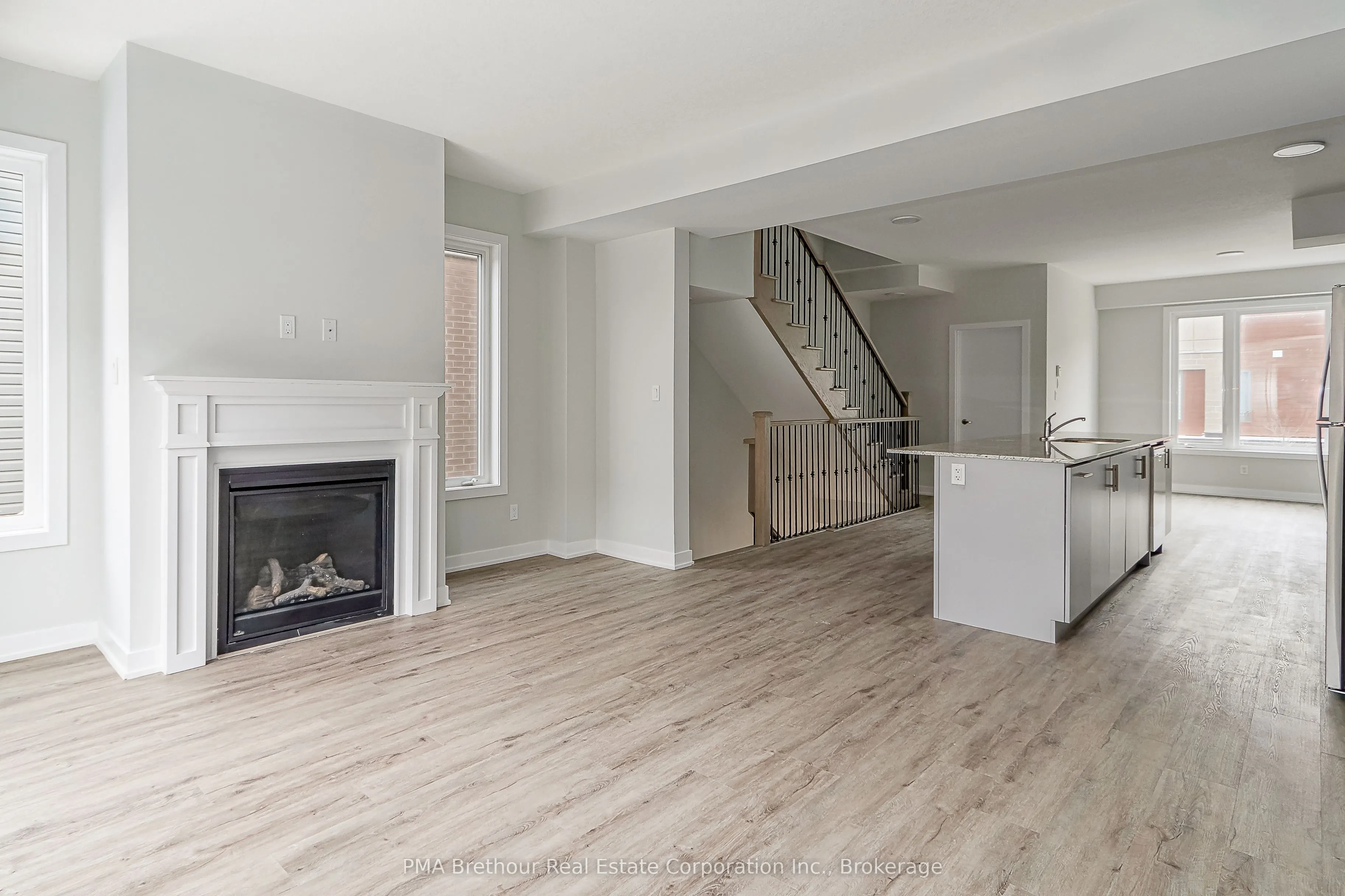 39 Winters Crescent, #1
