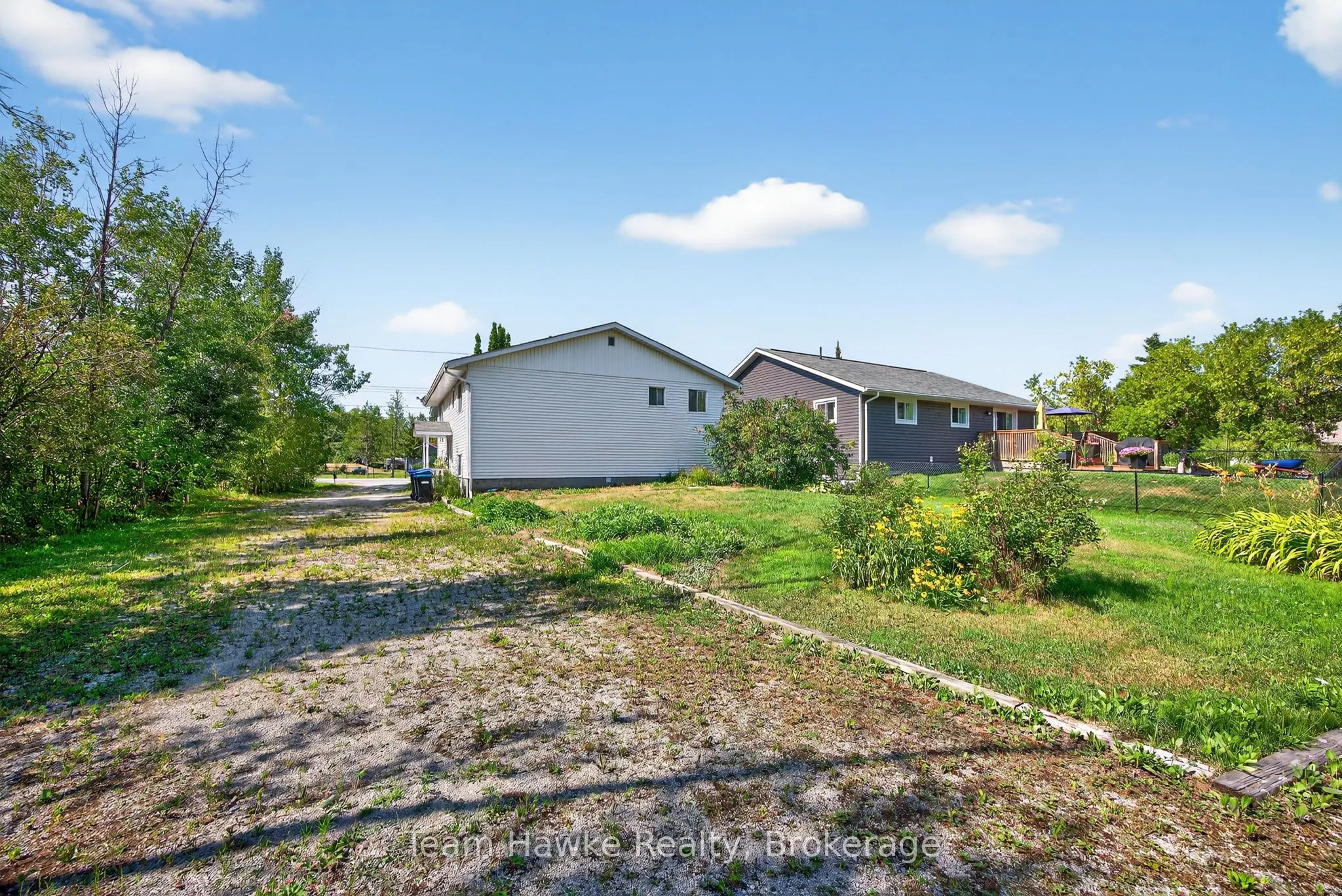 203 Woodlands Avenue
