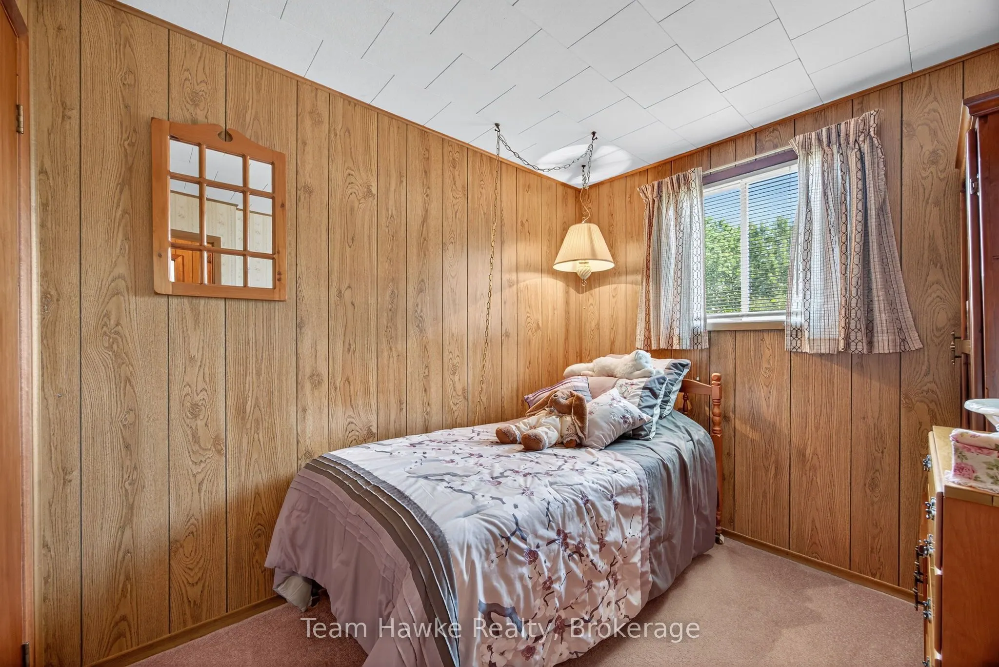 203 Woodlands Avenue