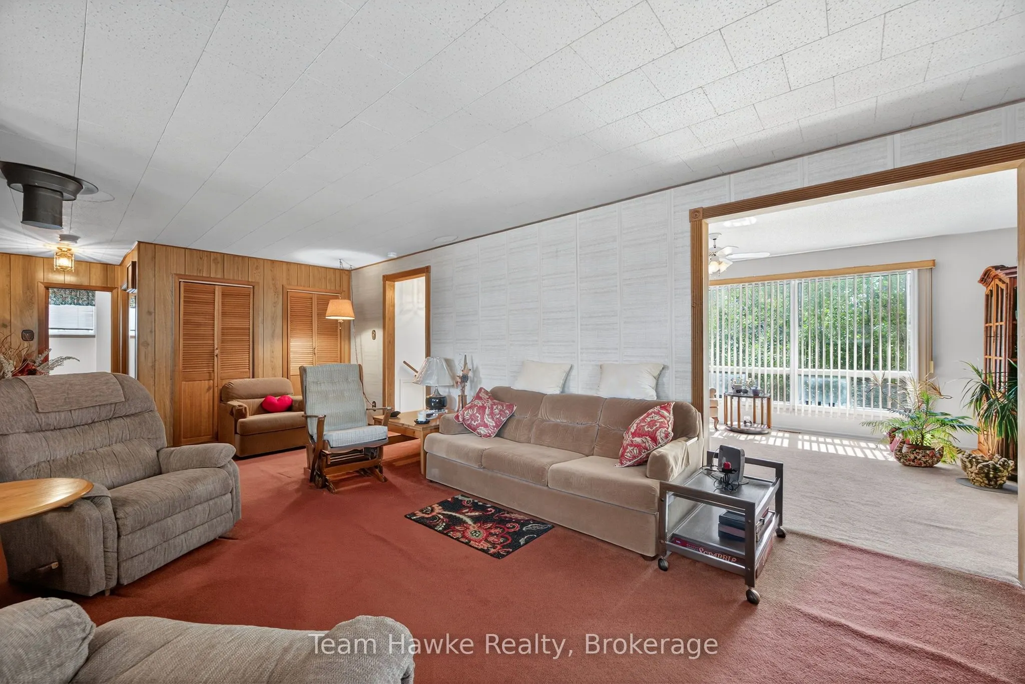 203 Woodlands Avenue