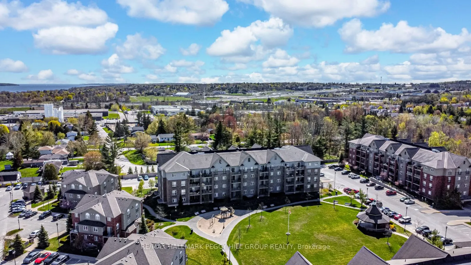 45 Ferndale Drive S, #305
