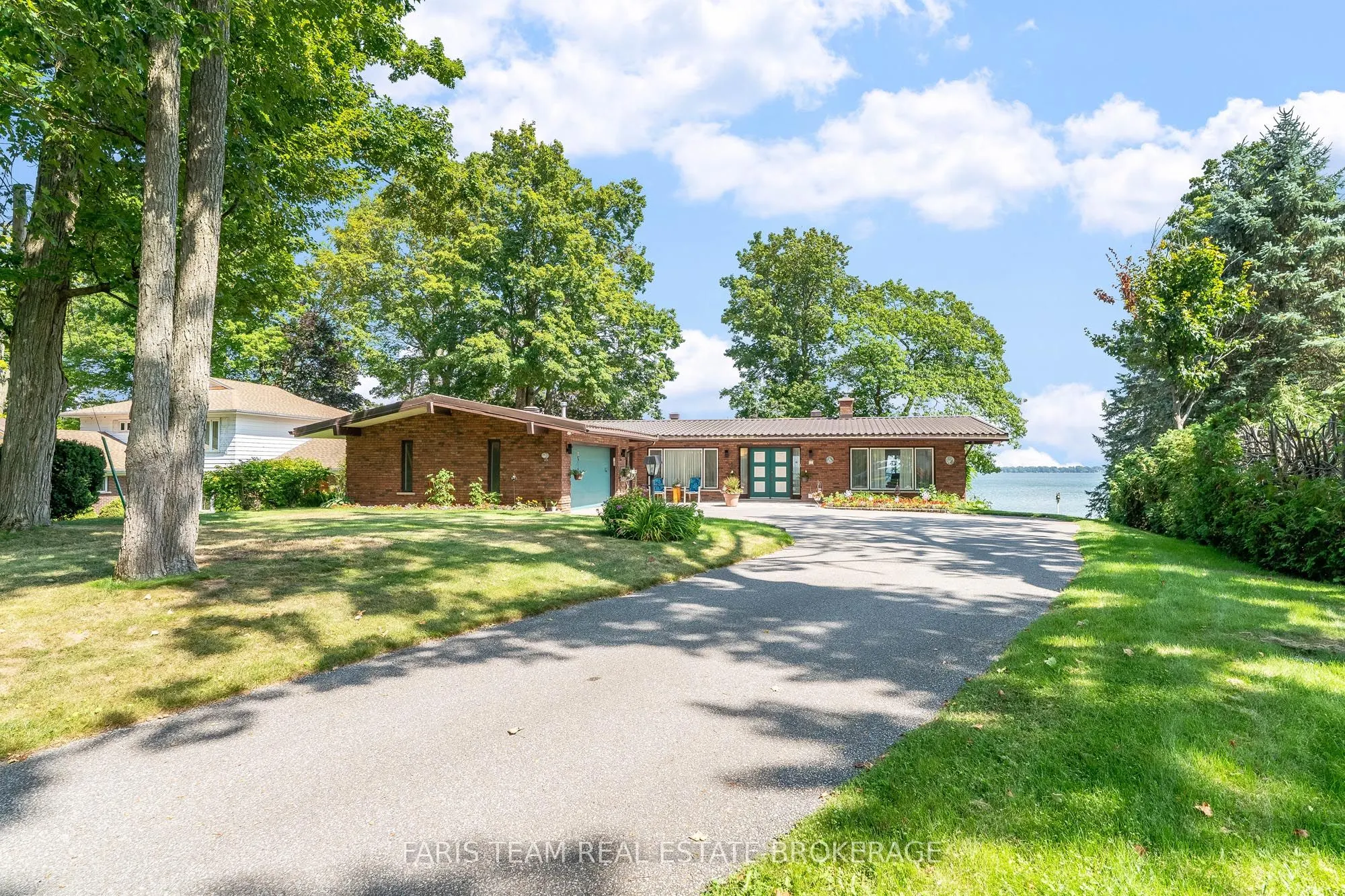 1 Southwood Circle